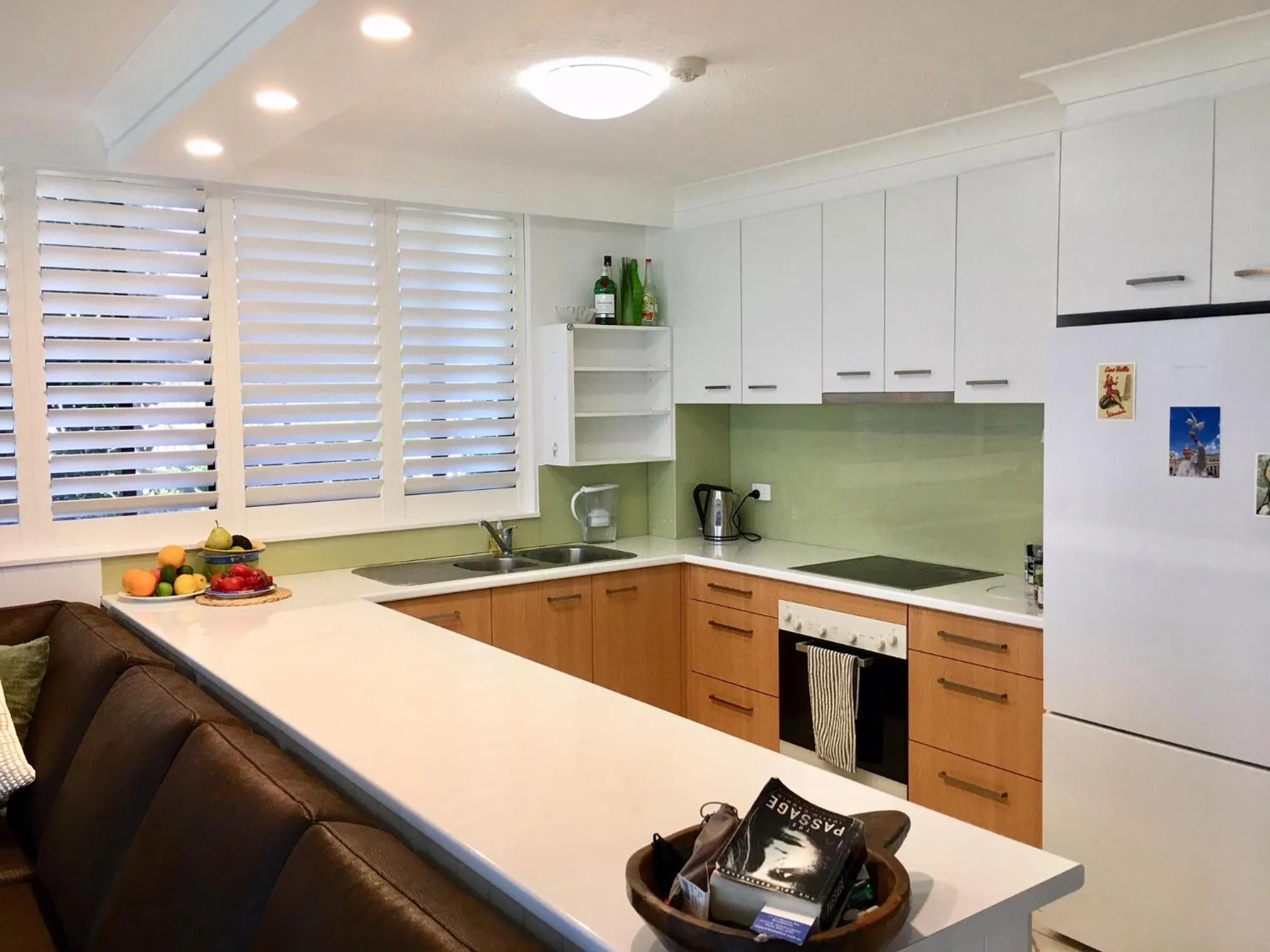 Breakers North Absolute Beachfront Apartments - Official