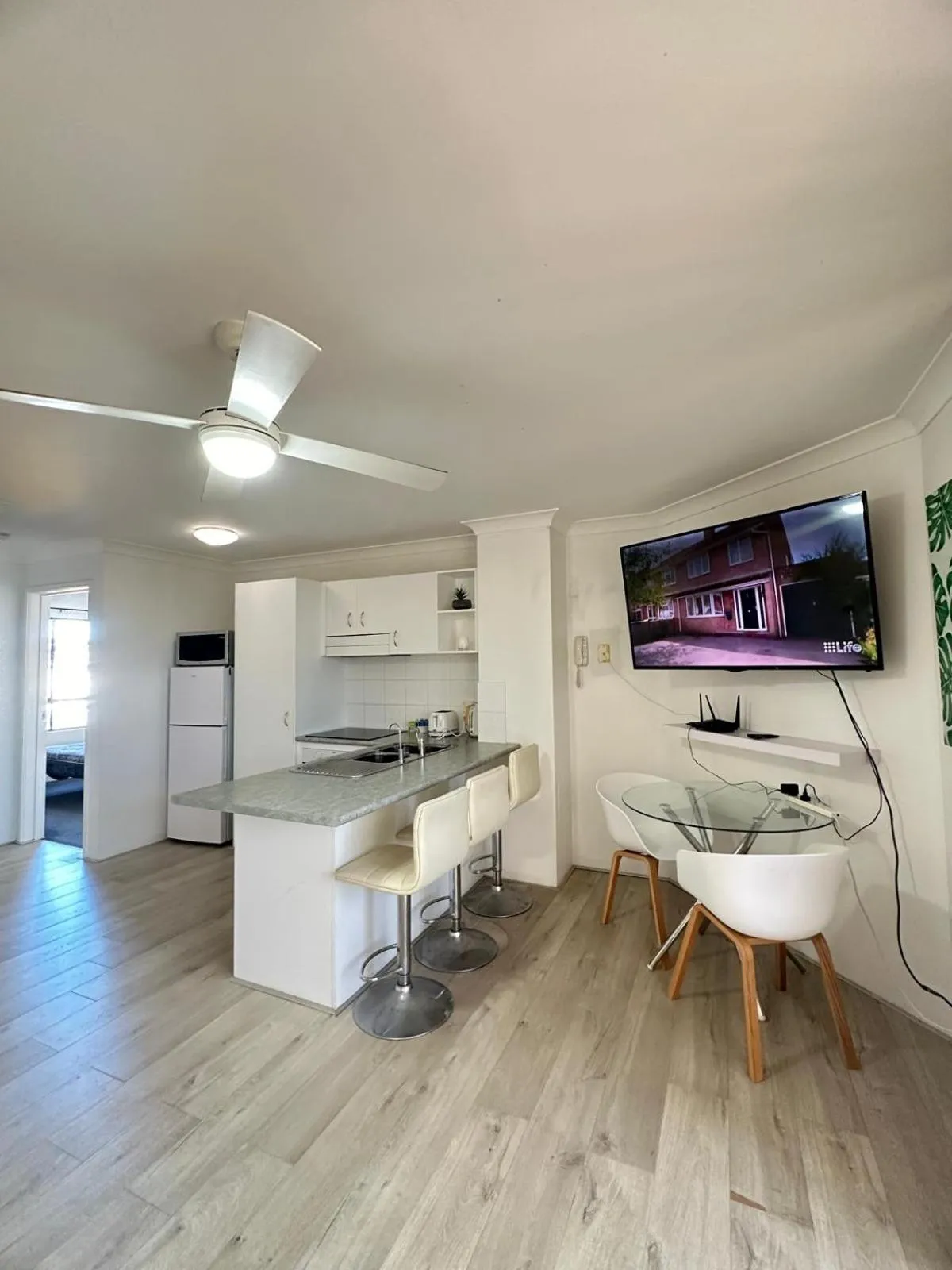 Kitchen or kitchenette in Chevron Palms by Gold Coast Premium
