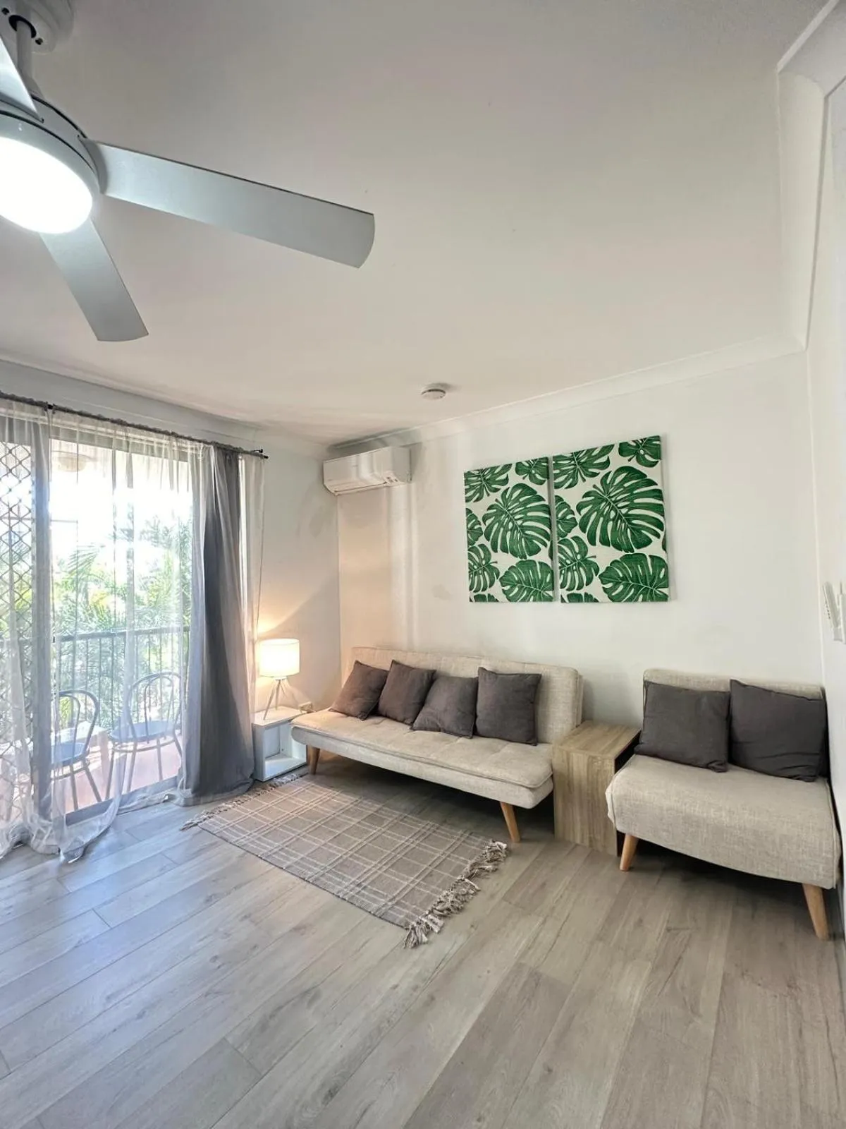 Living room in Chevron Palms by Gold Coast Premium