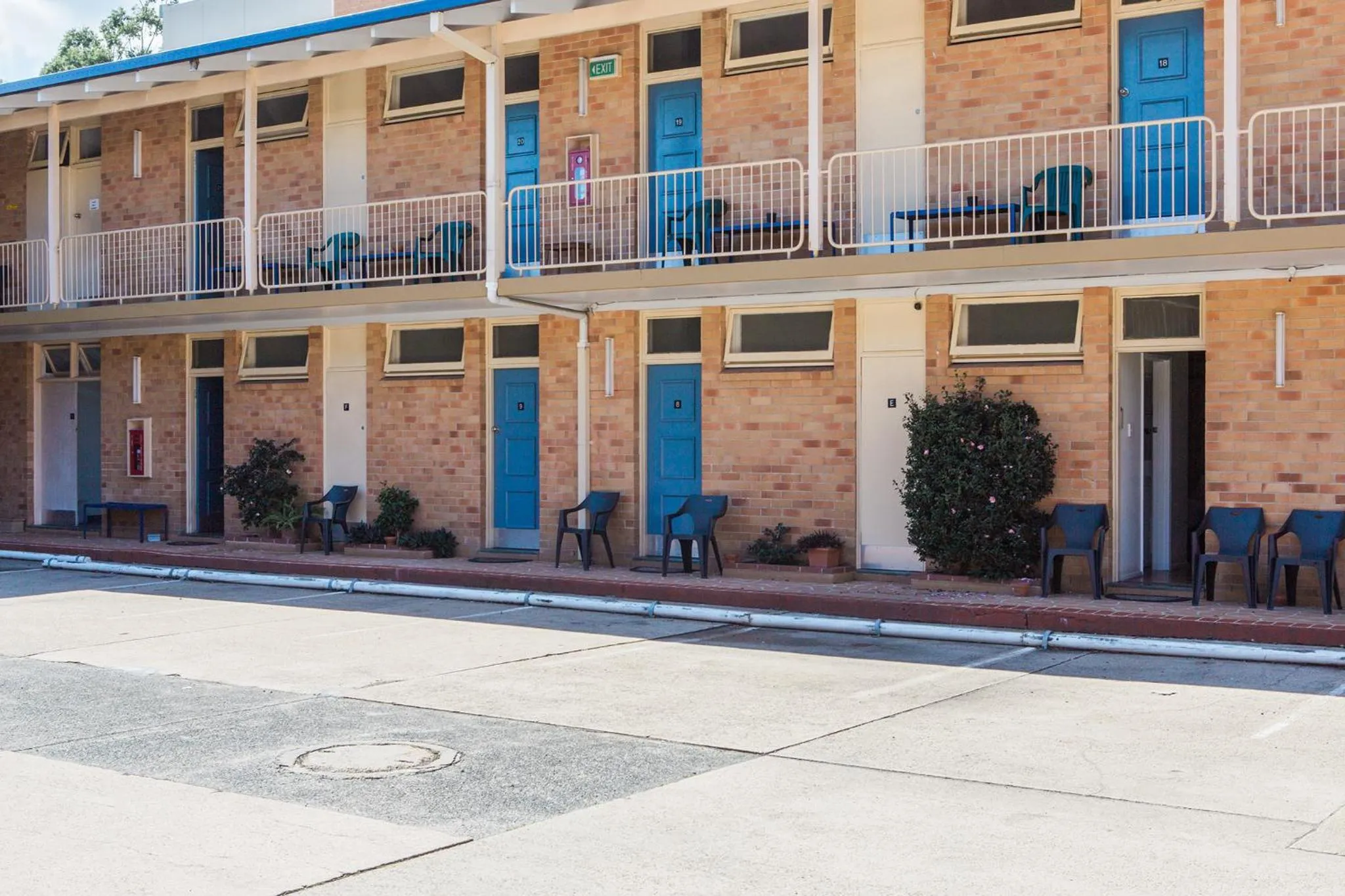 Property building in Bentleigh Motor Inn