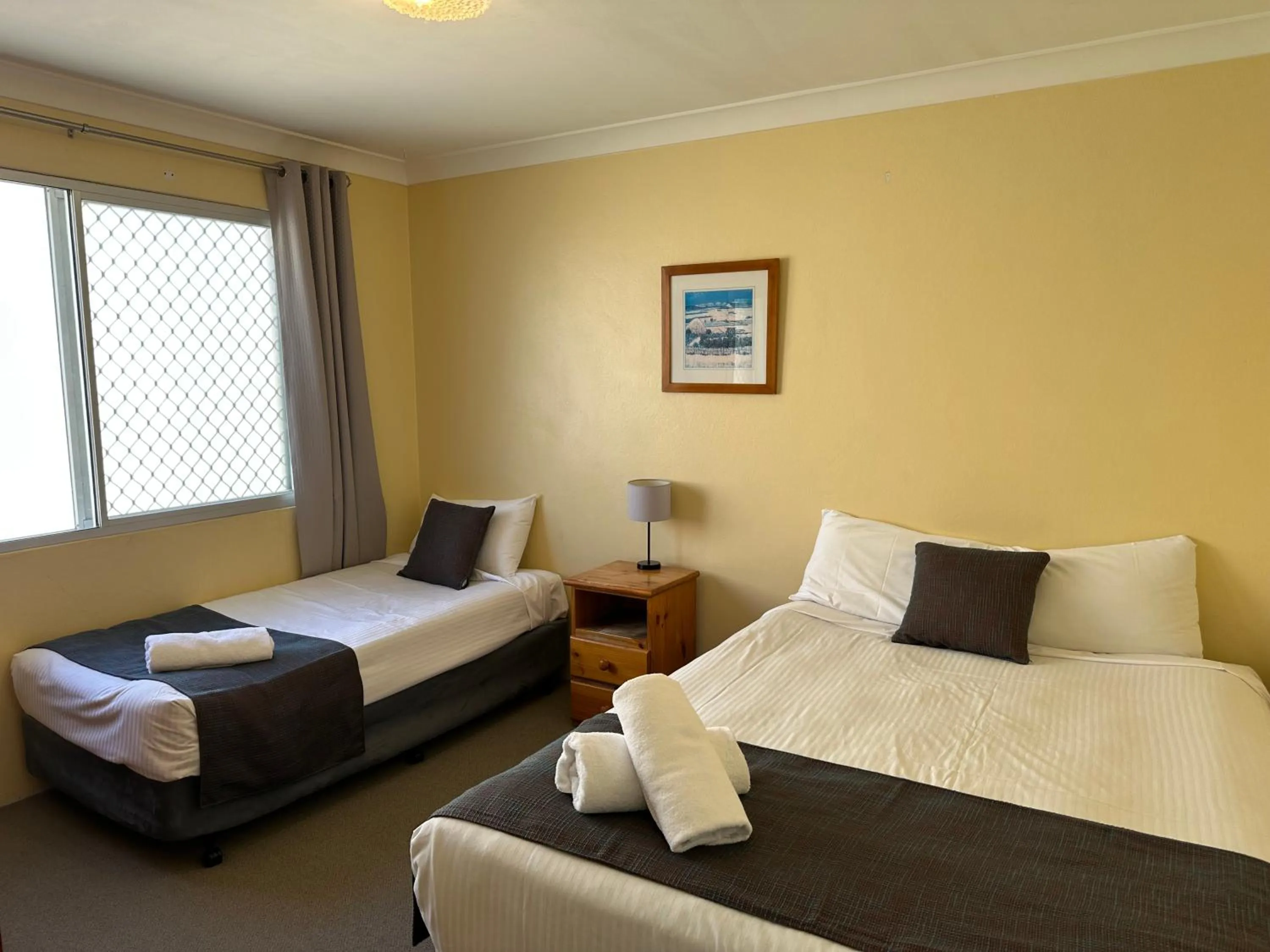 Bedroom, Bed in Bentleigh Motor Inn