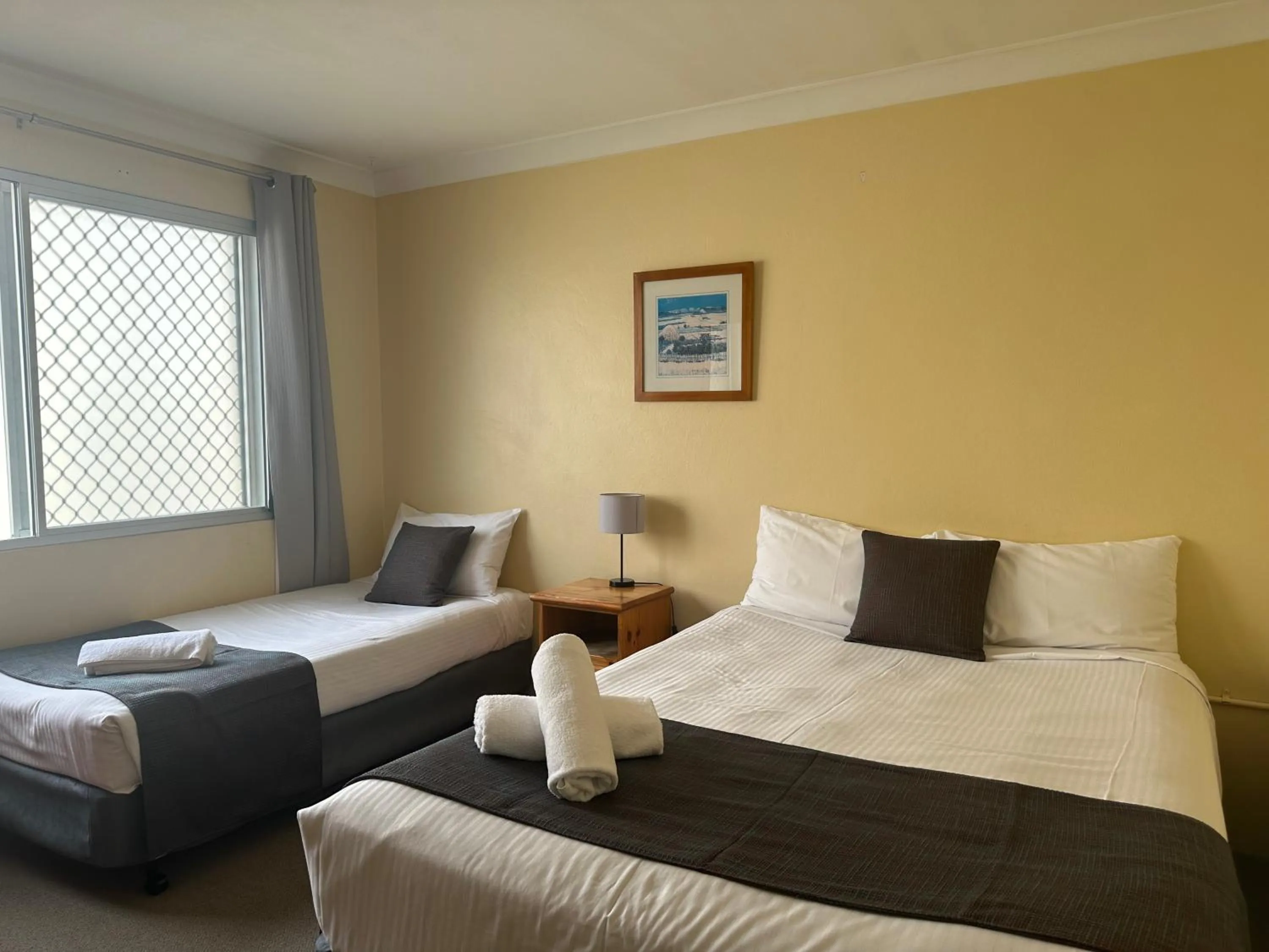 Bedroom, Bed in Bentleigh Motor Inn