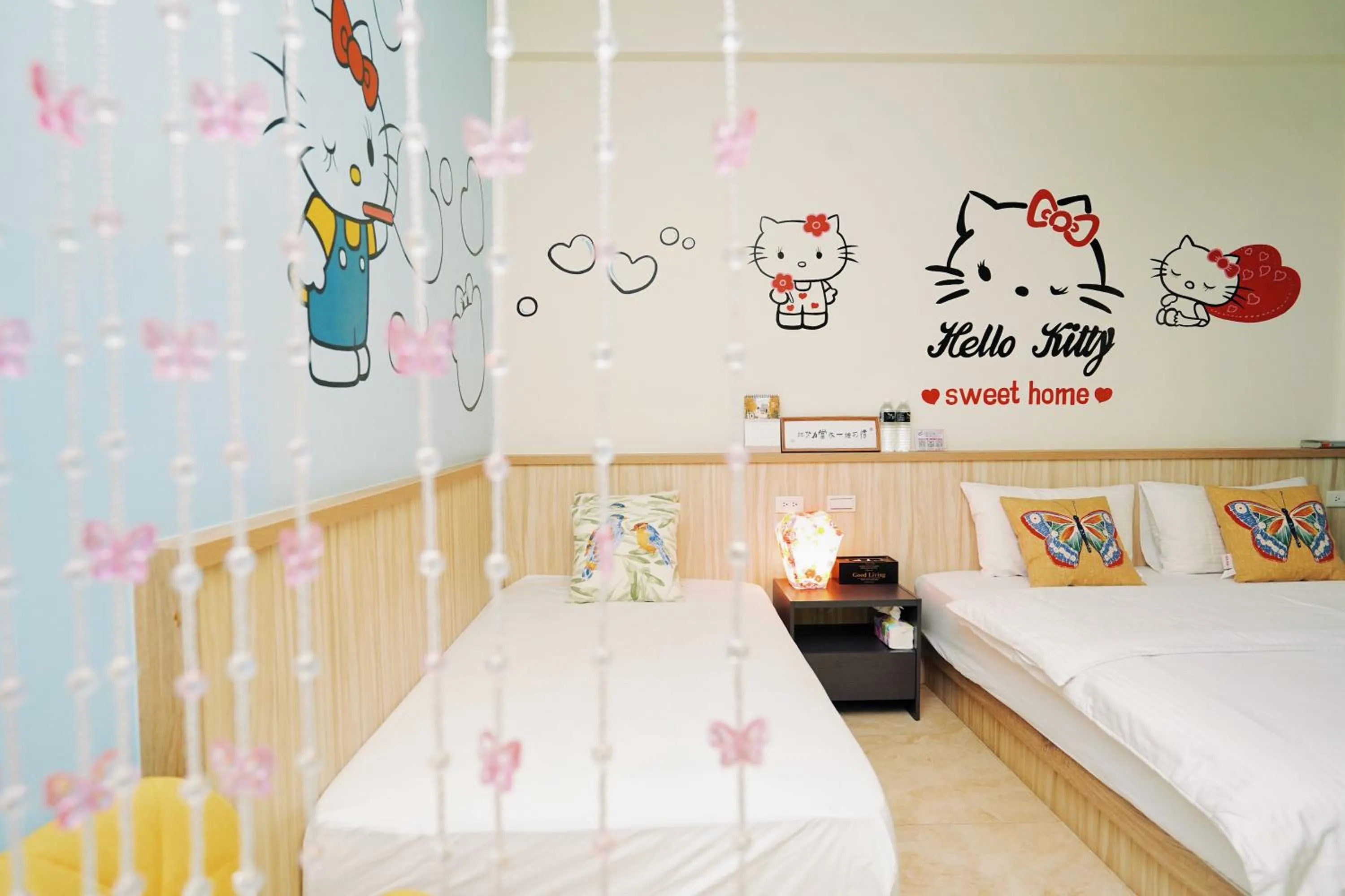 Bed in 夏之戀民宿 可包棟 近金城市區