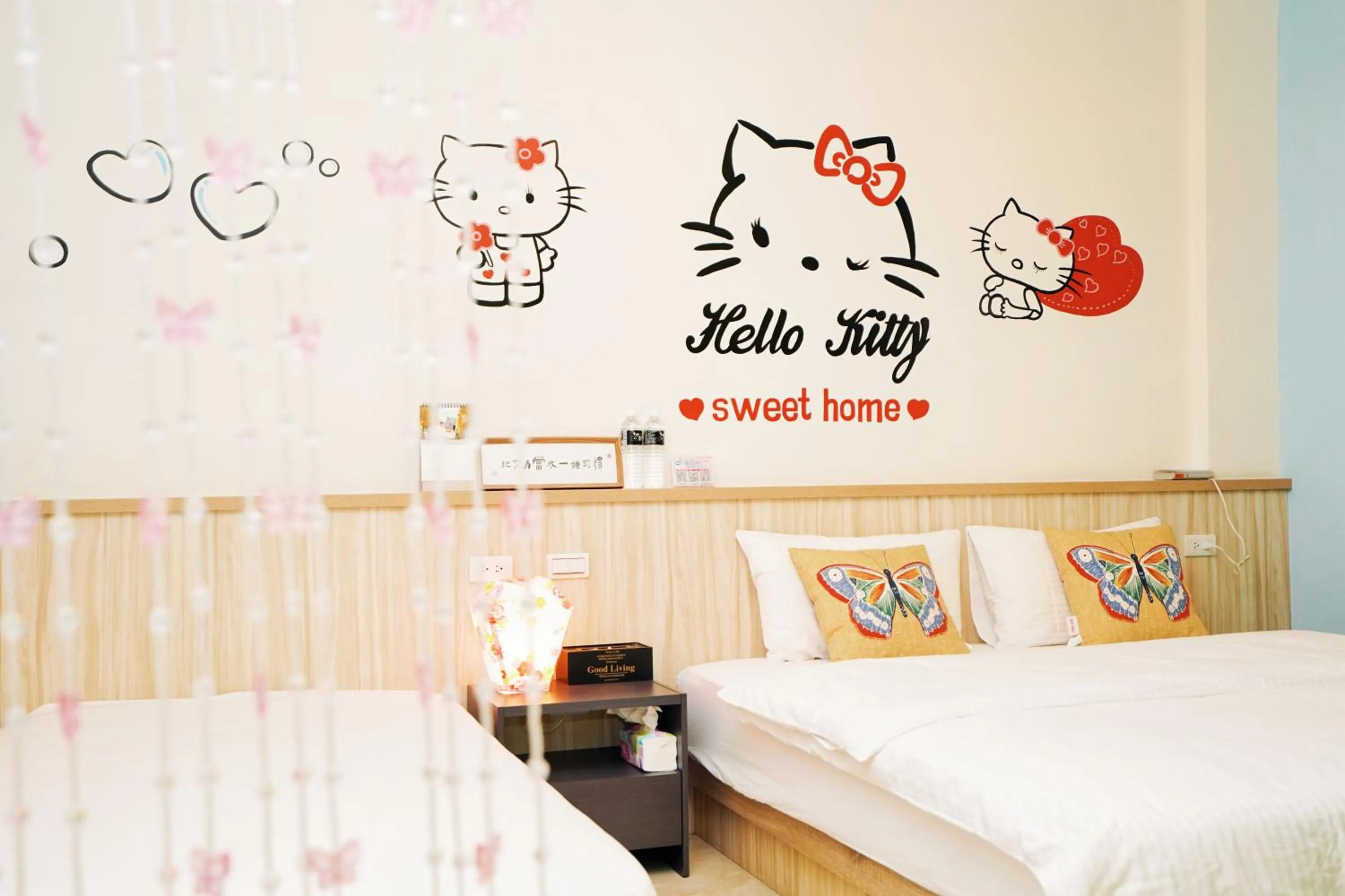 Bed in 夏之戀民宿 可包棟 近金城市區