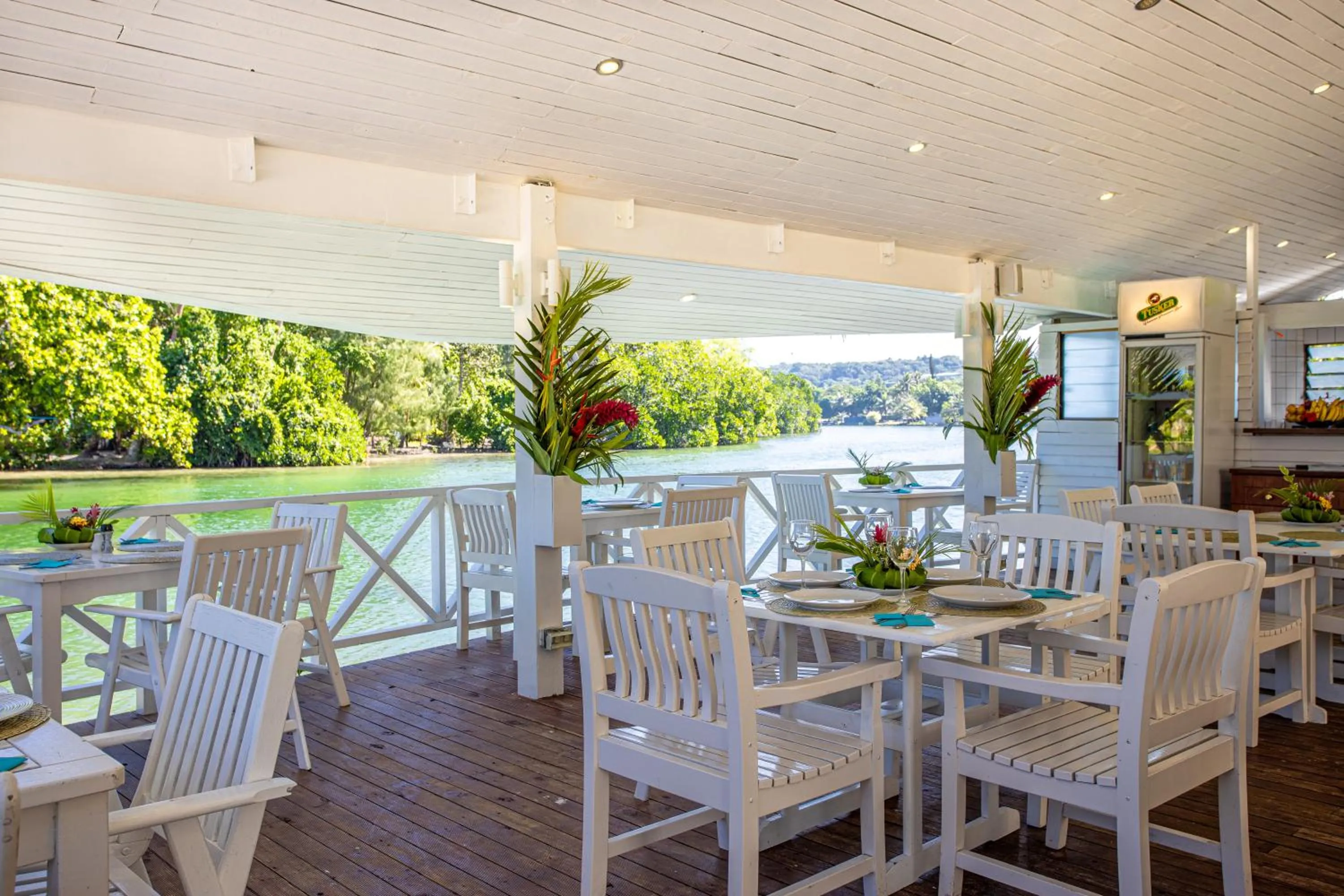 Restaurant/places to eat in Tropicana Lagoon Apartments