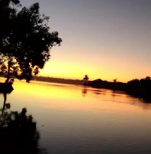 Tropicana Lagoon Apartments