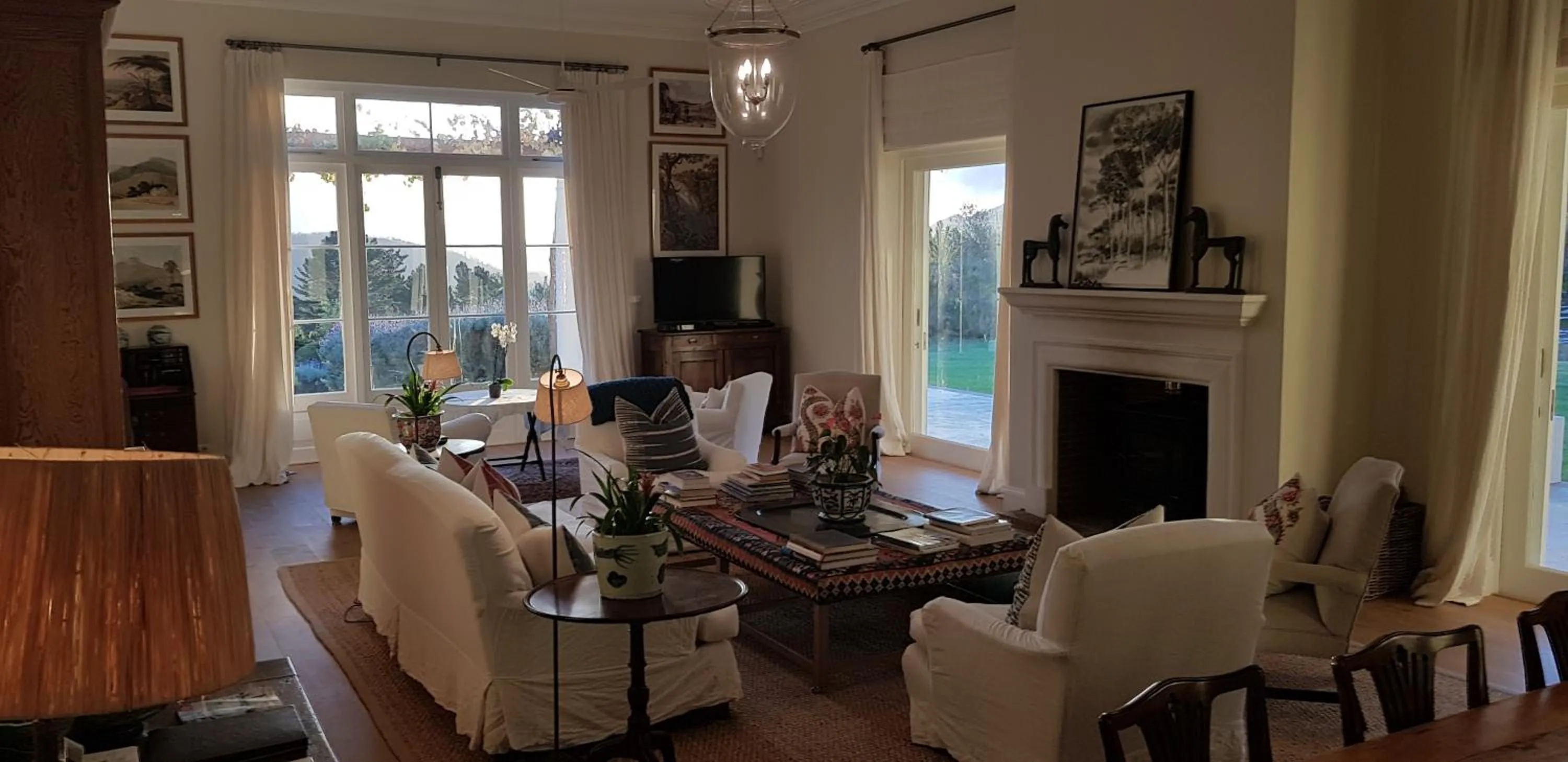 Lounge or bar in La Cotte House