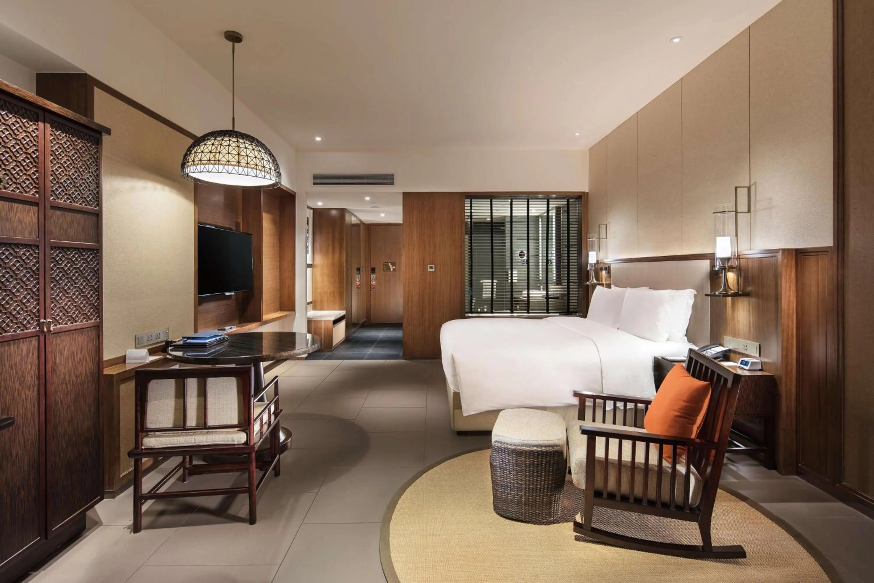 Bedroom, Bed in Hilton Huizhou Longmen Resort