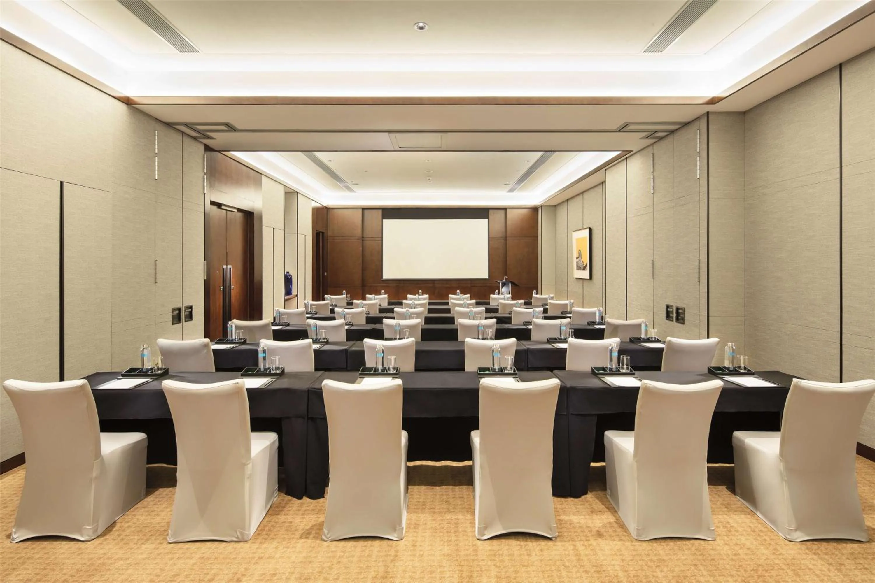 Meeting/conference room in Hilton Huizhou Longmen Resort