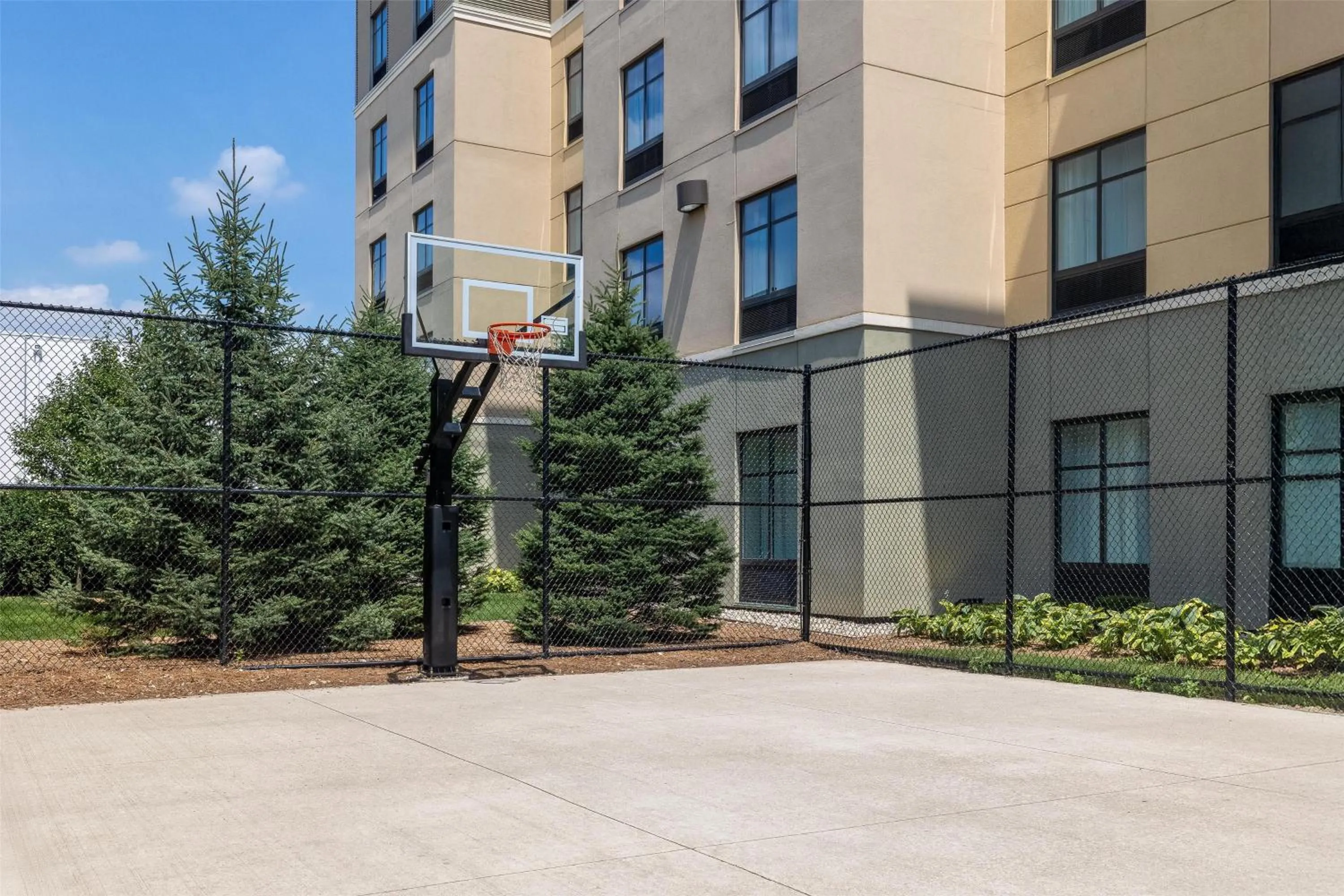 Sports in Homewood Suites By Hilton Wauwatosa Milwaukee