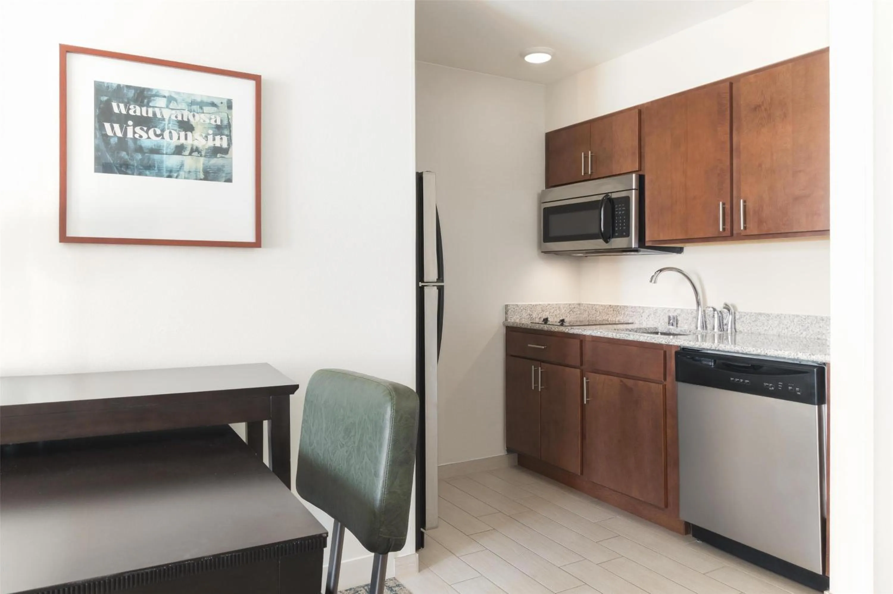 Kitchen or kitchenette in Homewood Suites By Hilton Wauwatosa Milwaukee