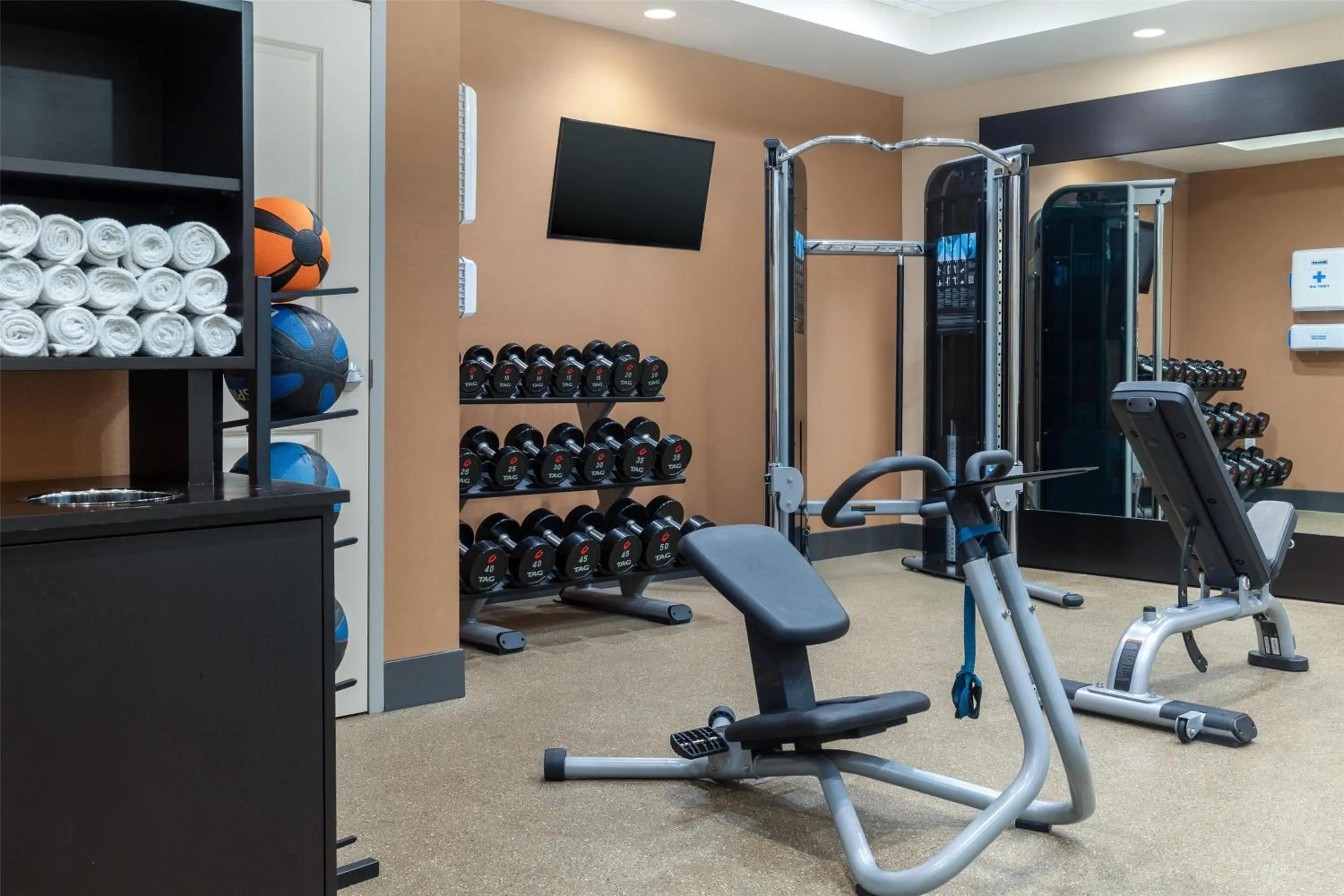Fitness centre/facilities in Homewood Suites By Hilton Wauwatosa Milwaukee