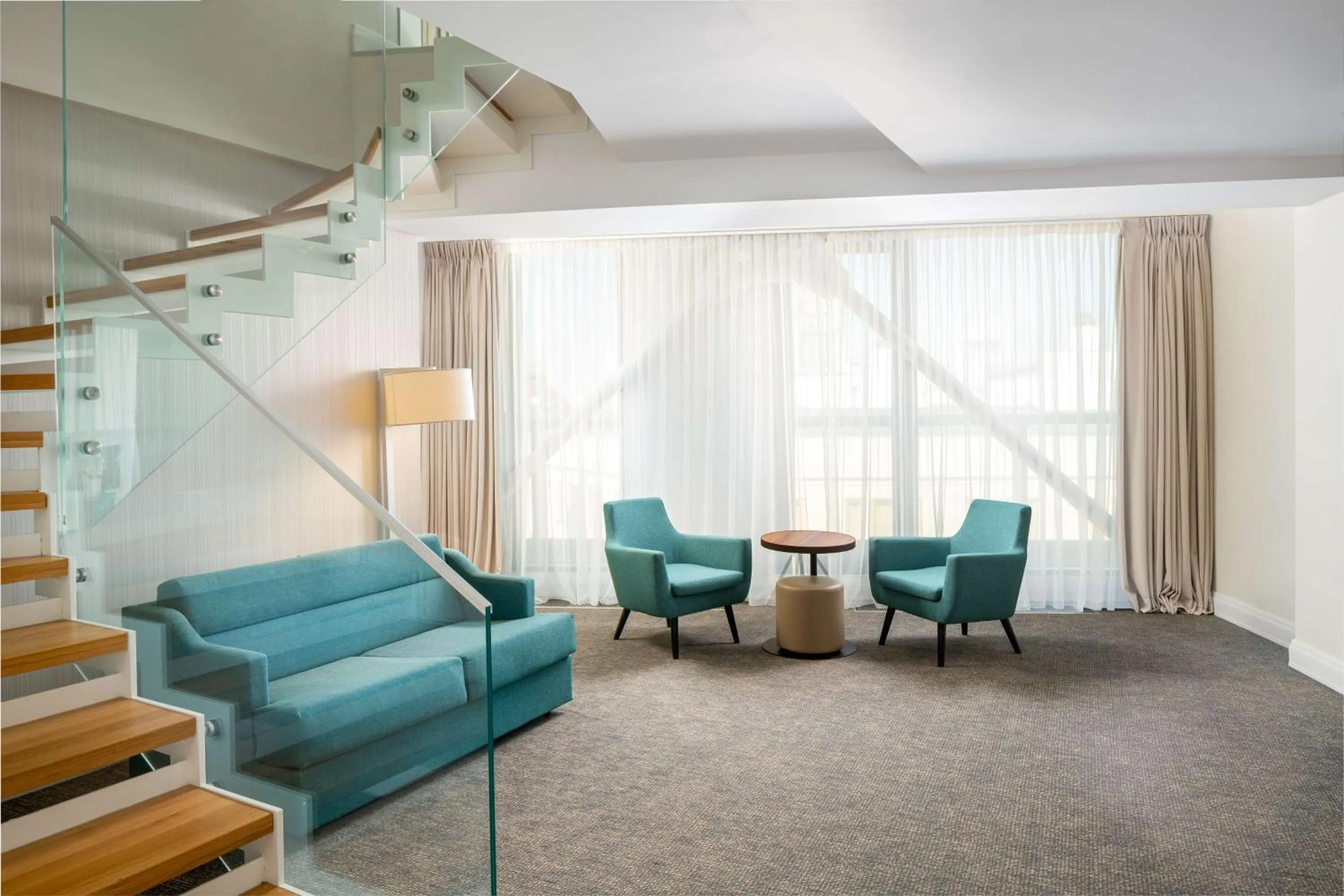 Living room in Hilton Garden Inn Bucharest Old Town