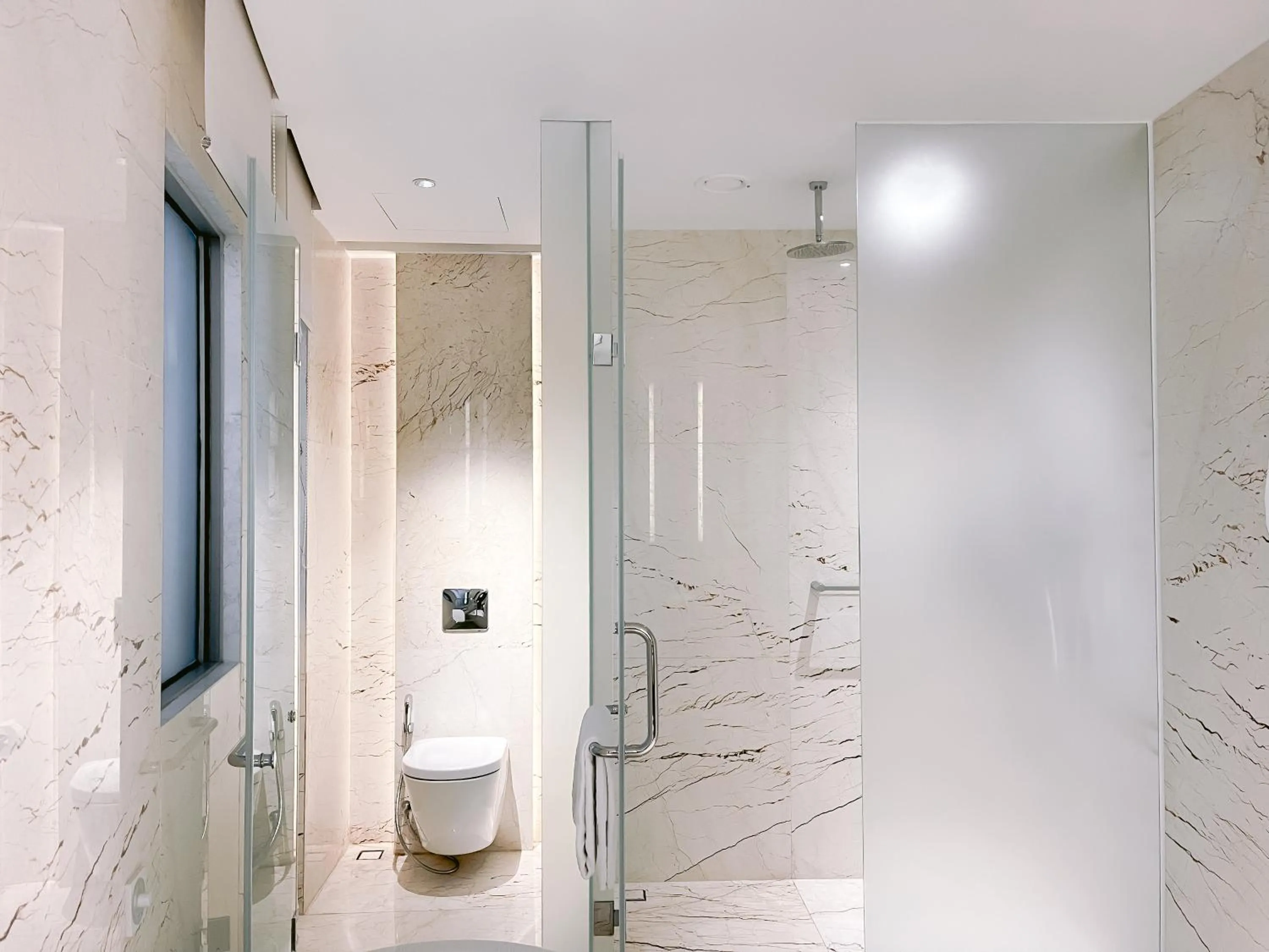 Shower in Hilton Da Nang