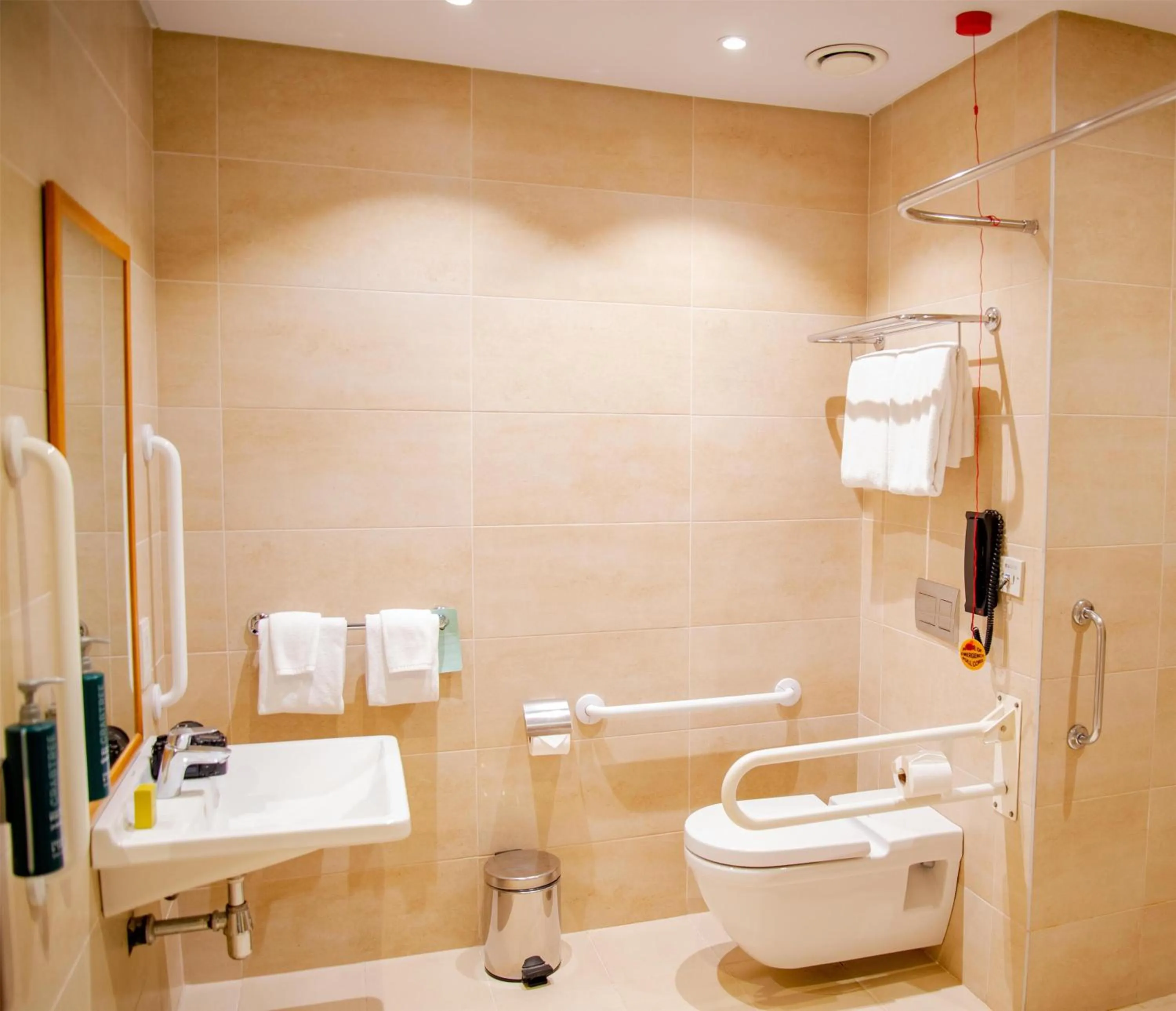 Bathroom in Hilton Garden Inn Nairobi Airport