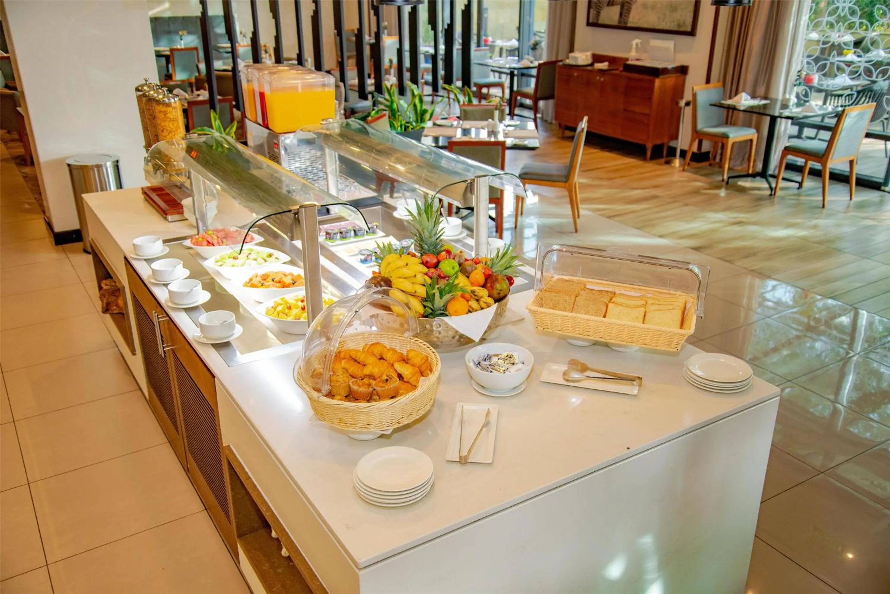 Restaurant/places to eat in Hilton Garden Inn Nairobi Airport