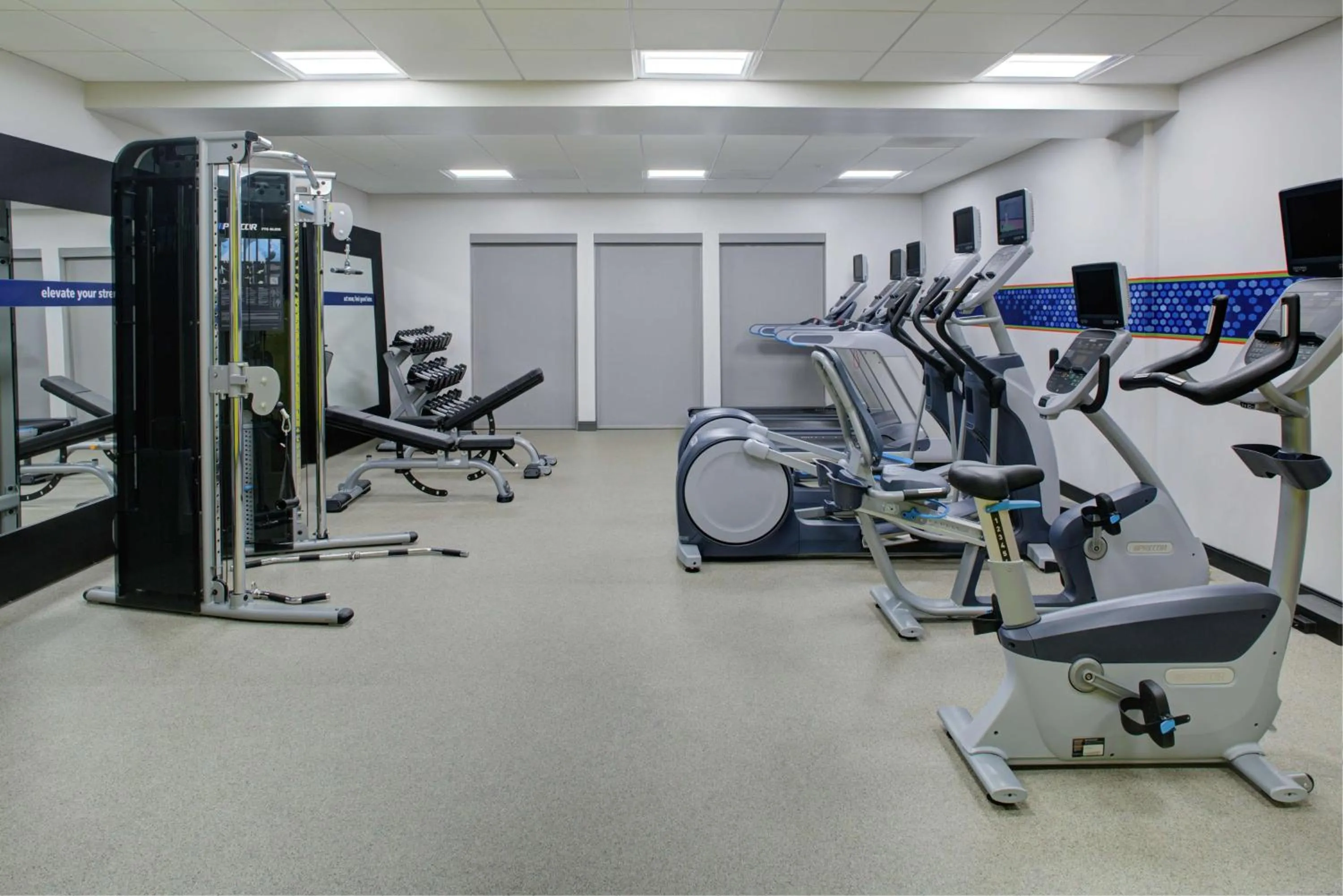 Fitness centre/facilities in Hampton Inn & Suites Irvine/Orange County Airport