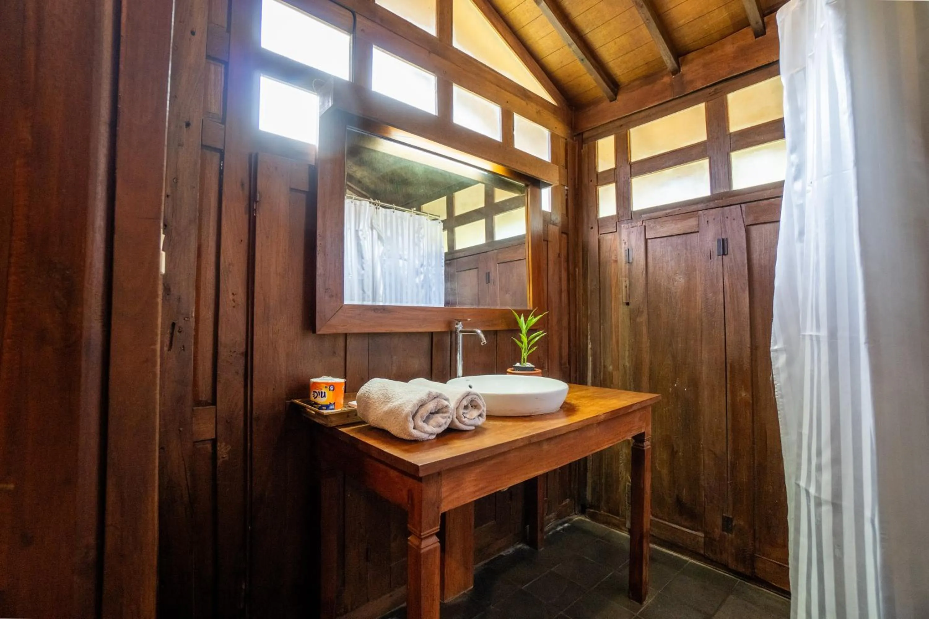 Tembi - Historical Home