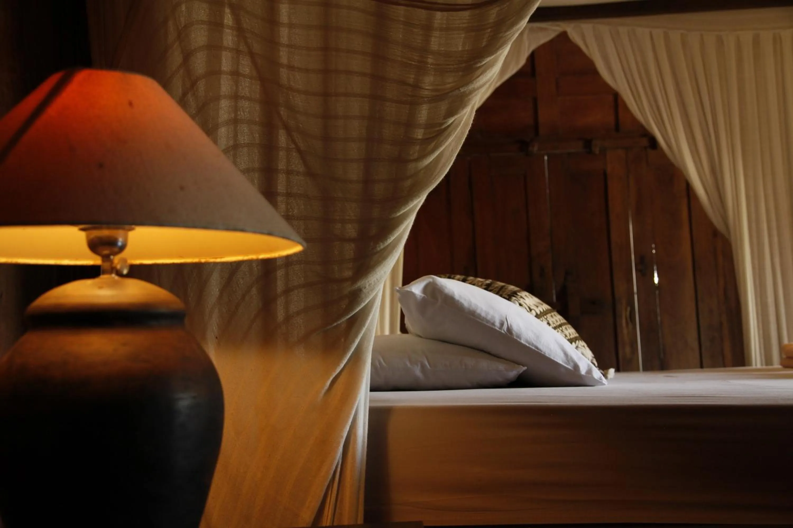 Bed in Tembi - Historical Home