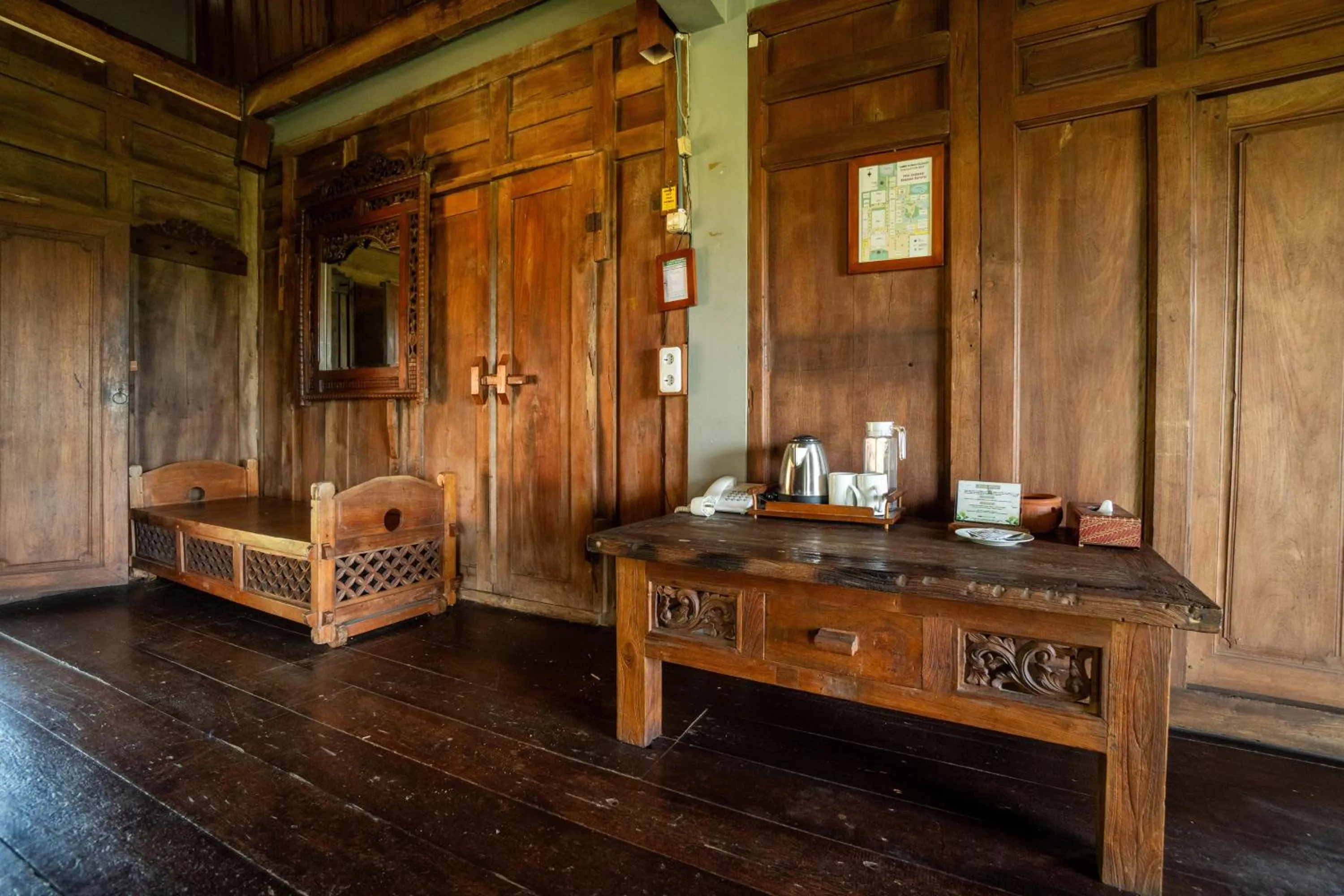 Tembi - Historical Home