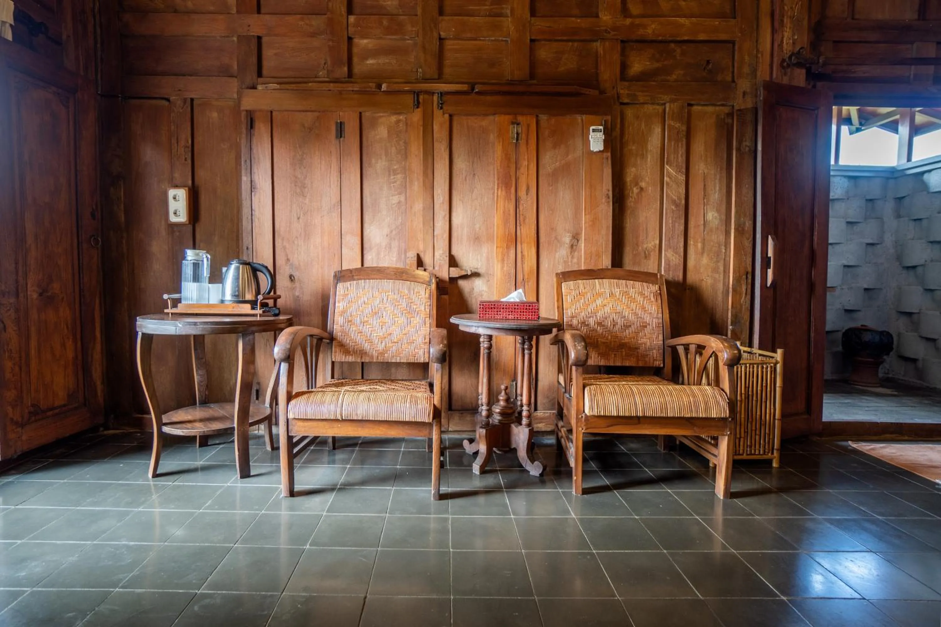 Tembi - Historical Home