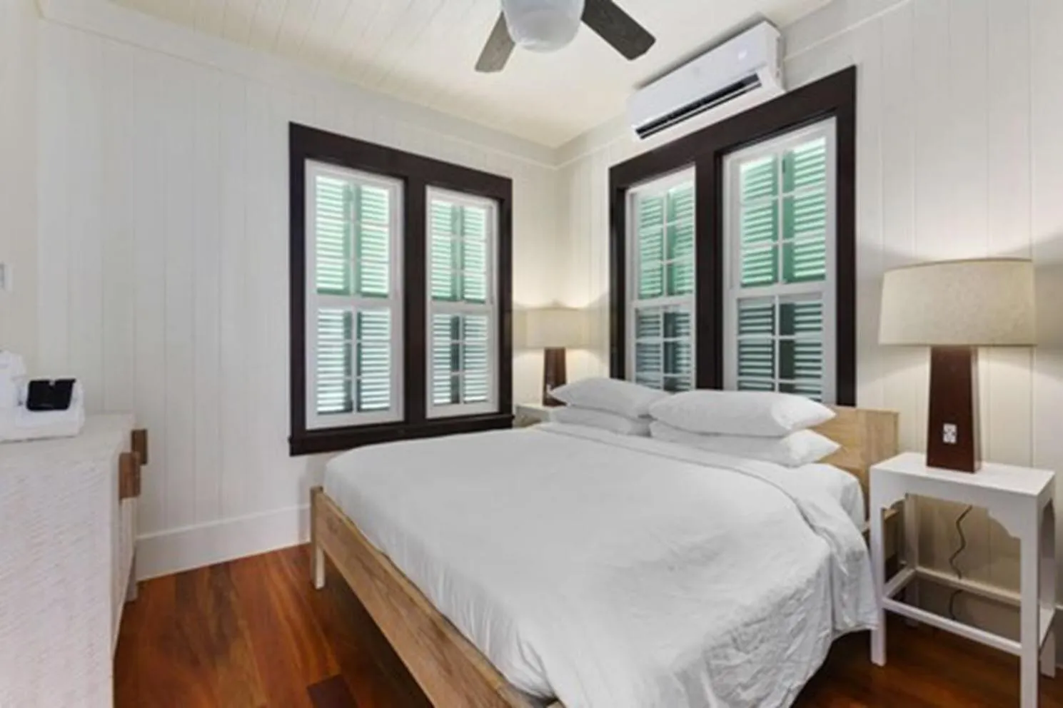 Bedroom, Bed in Mahogany Bay Resort and Beach Club, Curio Collection