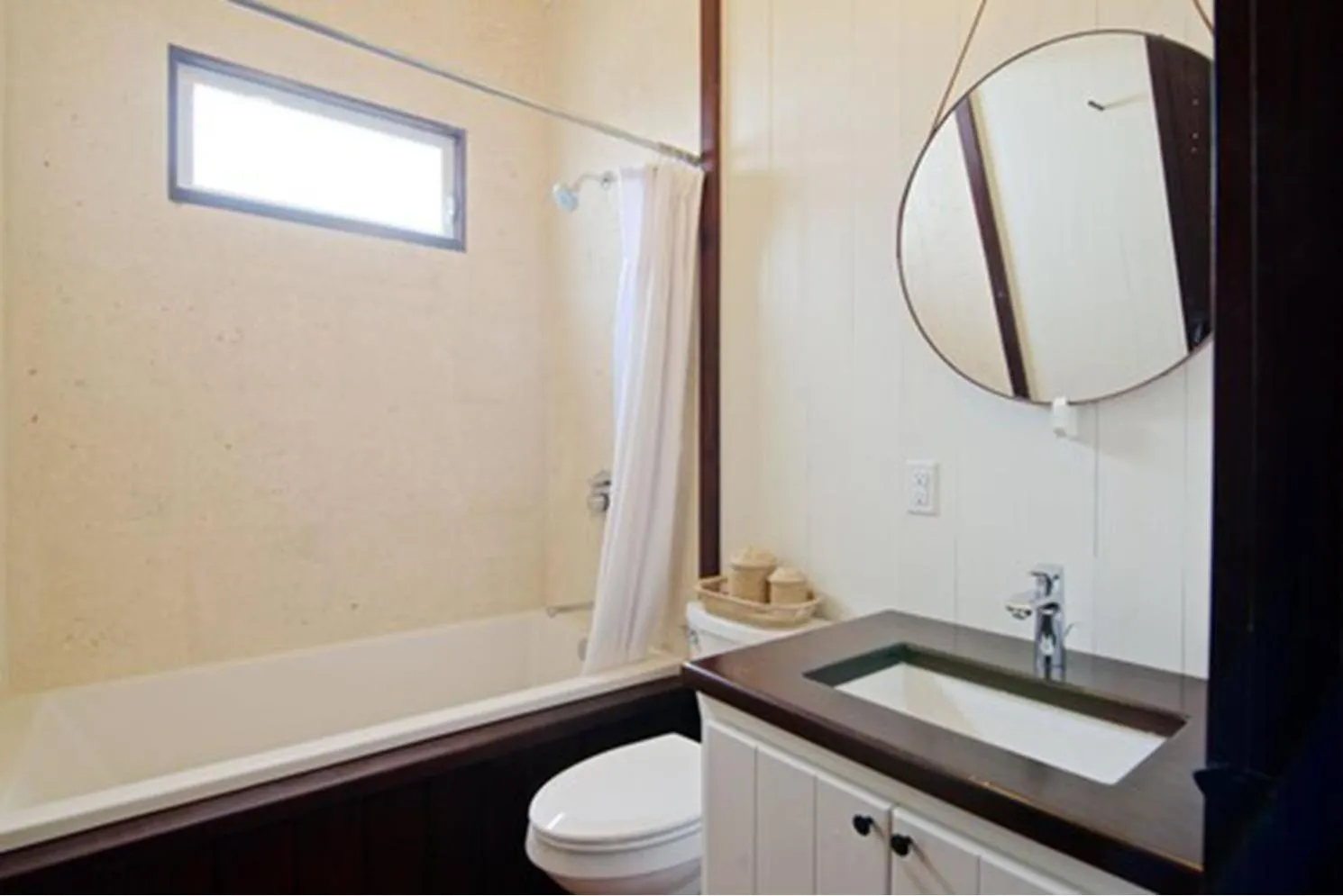 Bath in Mahogany Bay Resort and Beach Club, Curio Collection