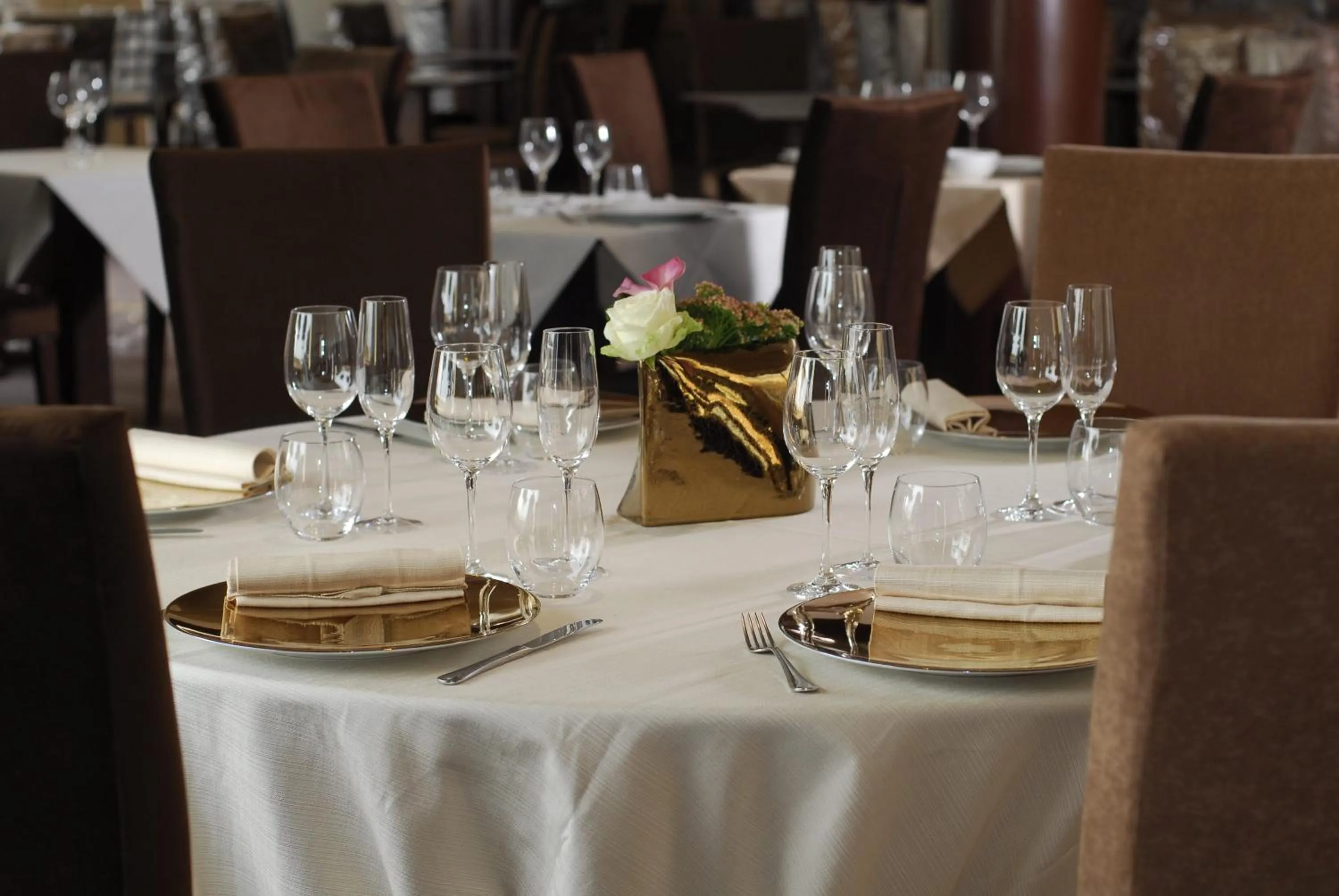 Restaurant/places to eat in Cocca Hotel Royal Thai Spa