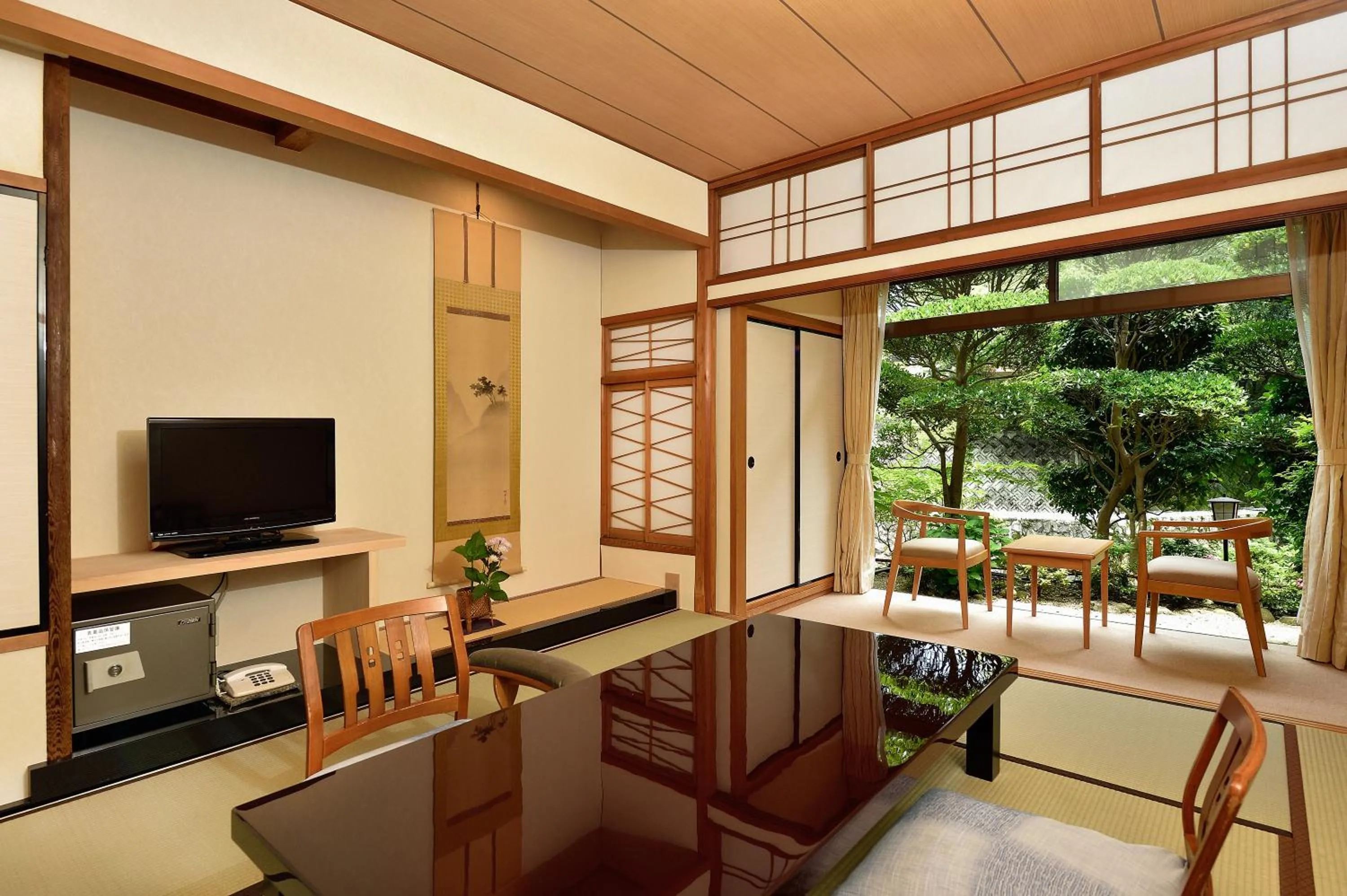 Garden in Arima Onsen Gekkoen Yugetsusanso