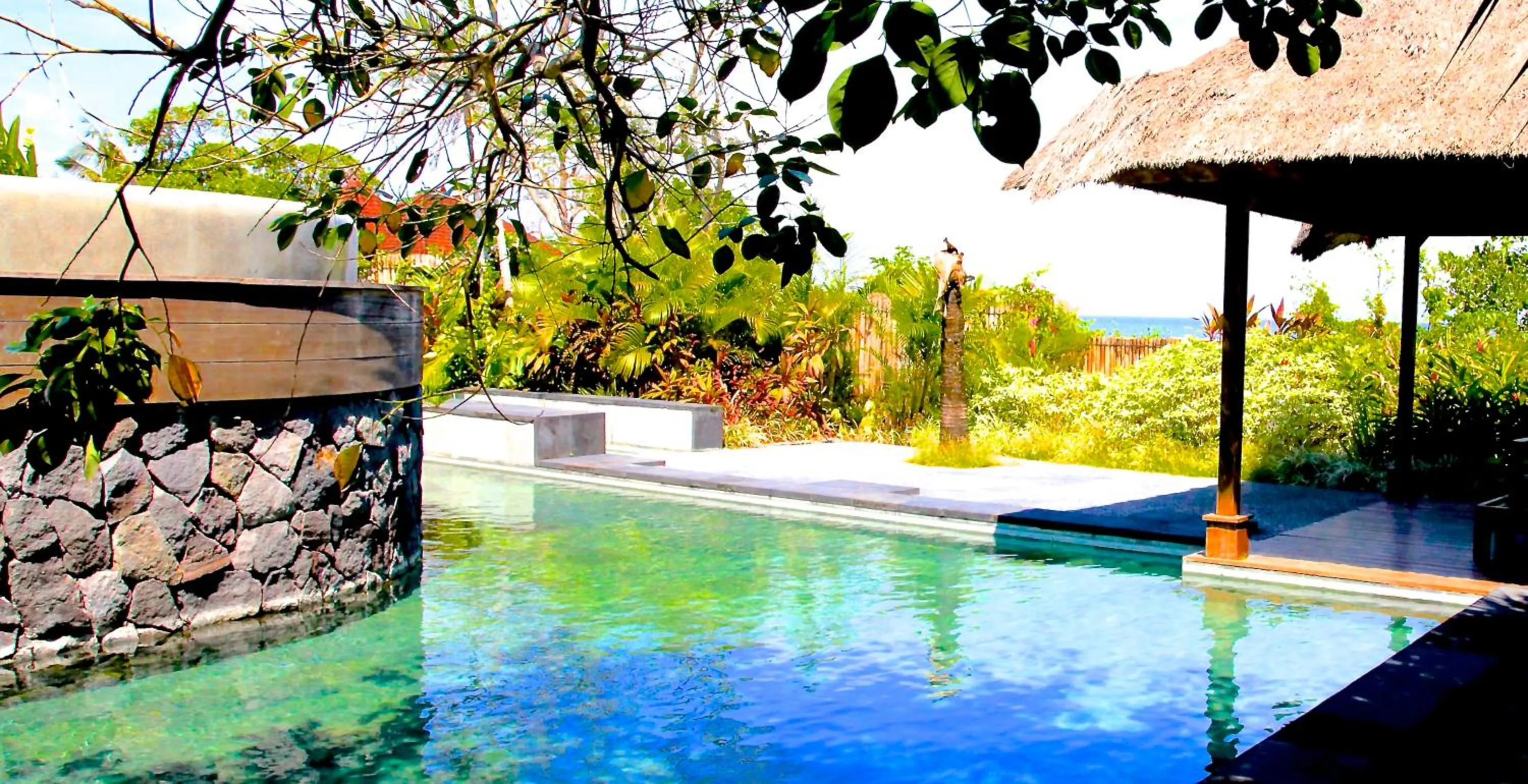 Swimming pool in Anginsepoi