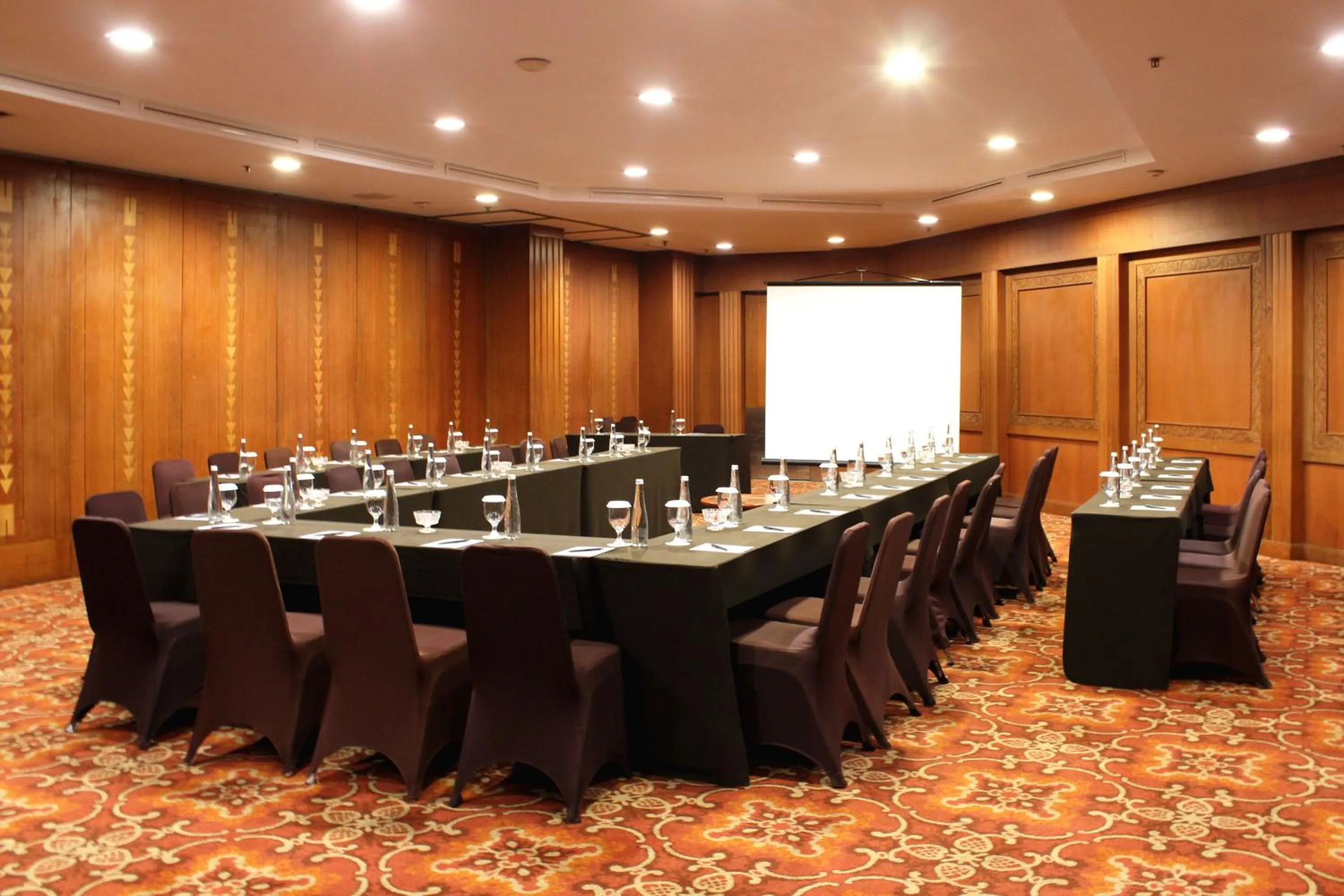 Meeting/conference room in Hotel Santika Premiere Semarang