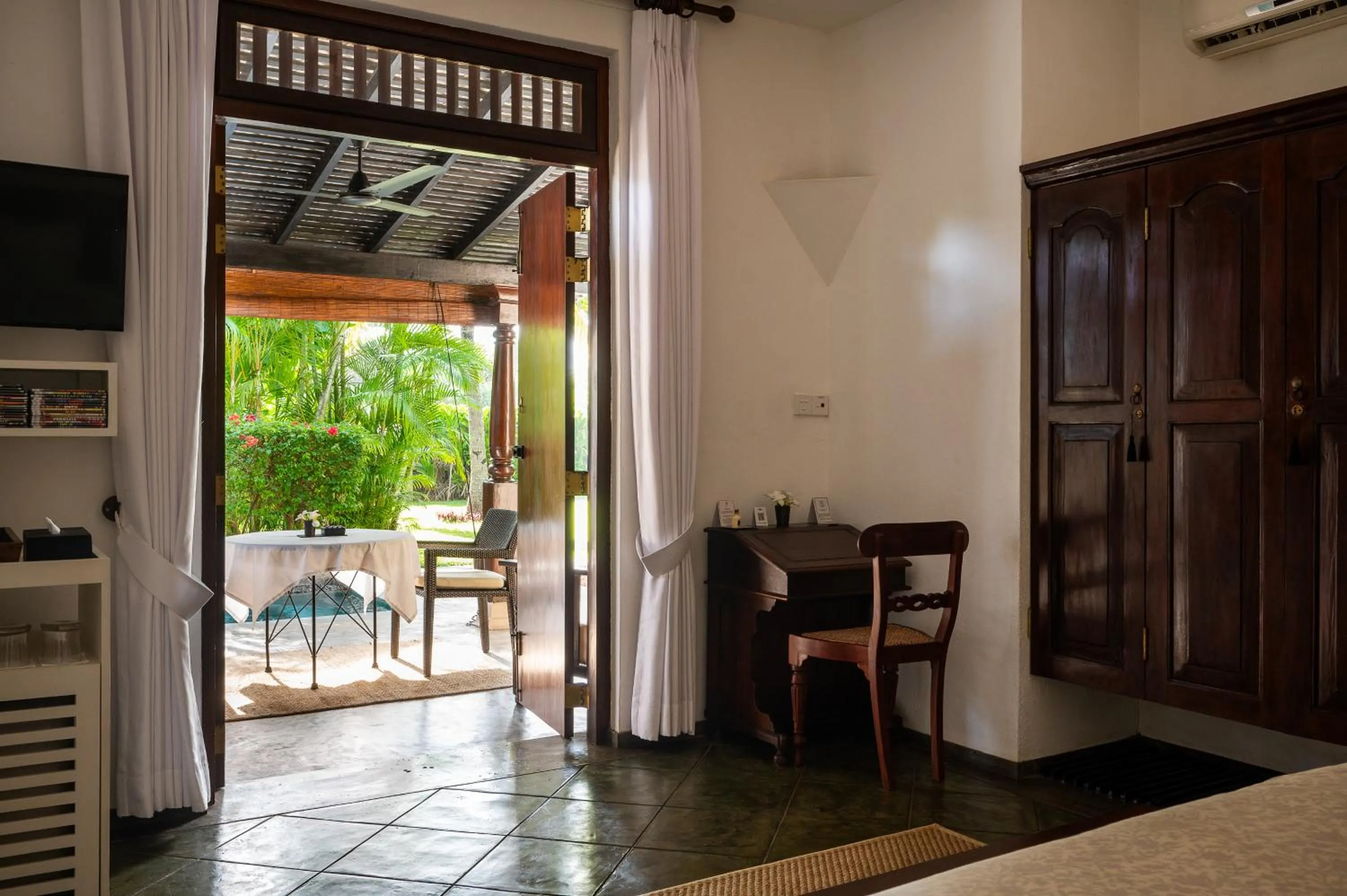 TV and multimedia in Nyne Hotels The Muse - Bentota