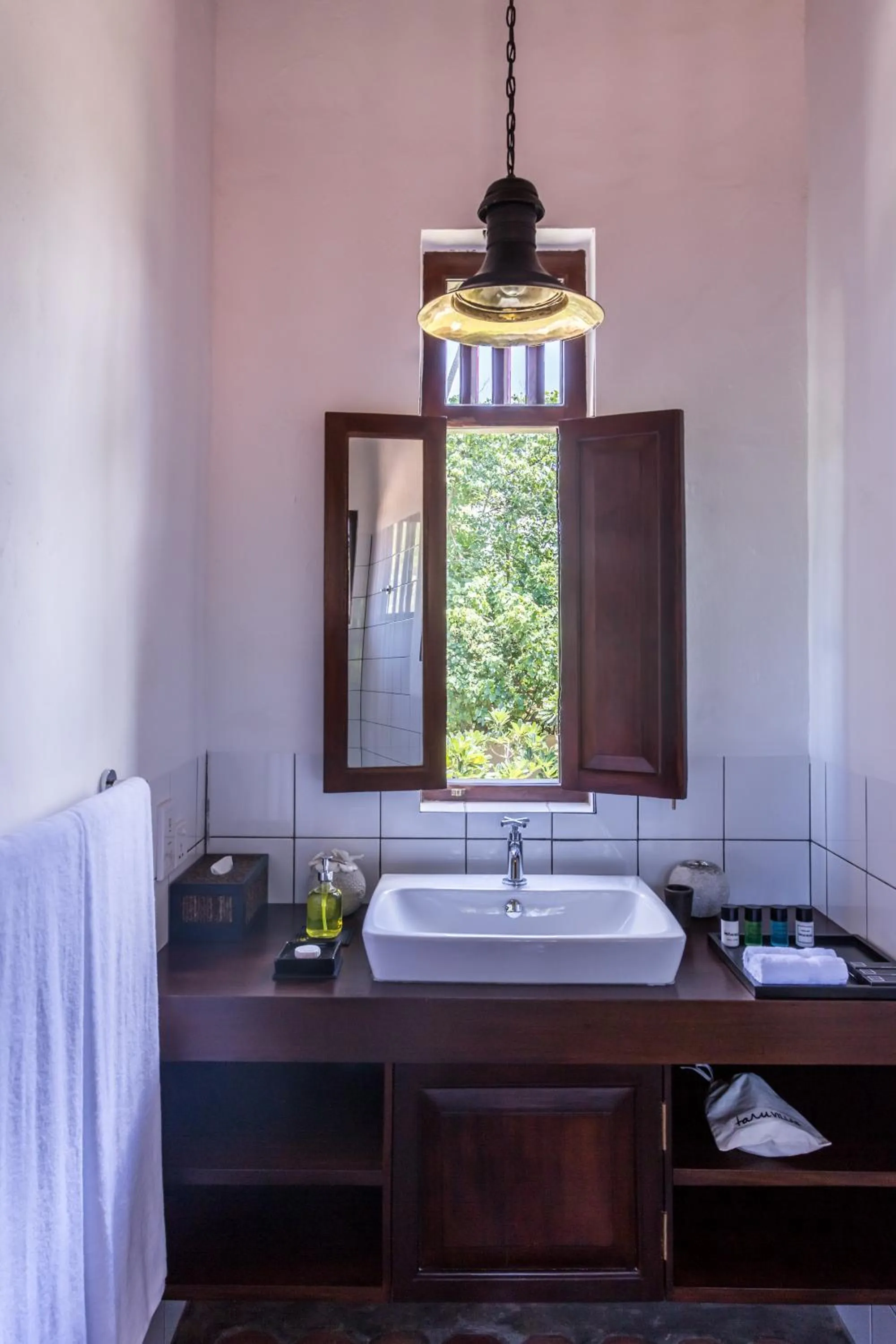 Bathroom in Taru Villas - The Muse - Bentota