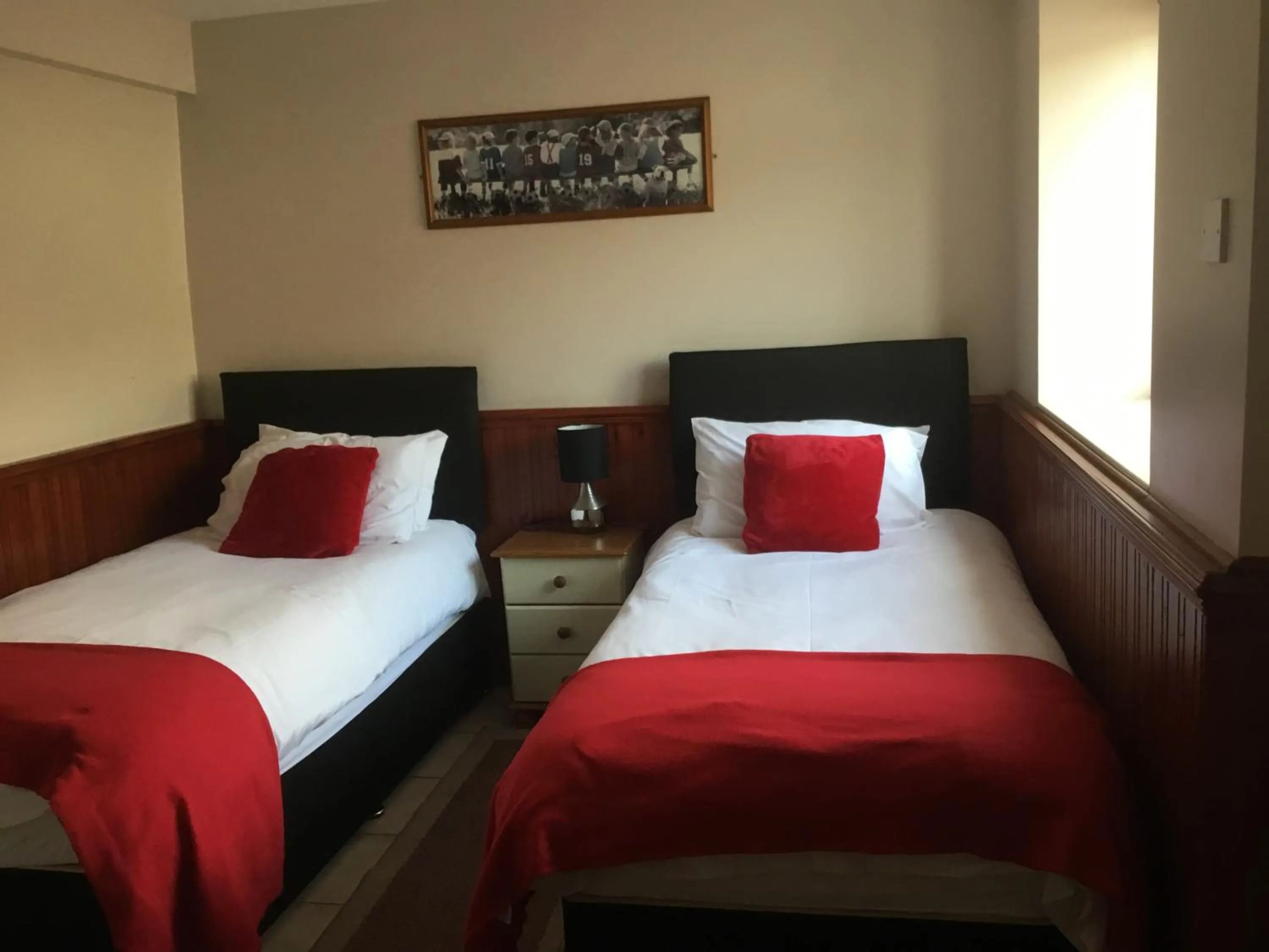 Bed in The Dolphin Hotel