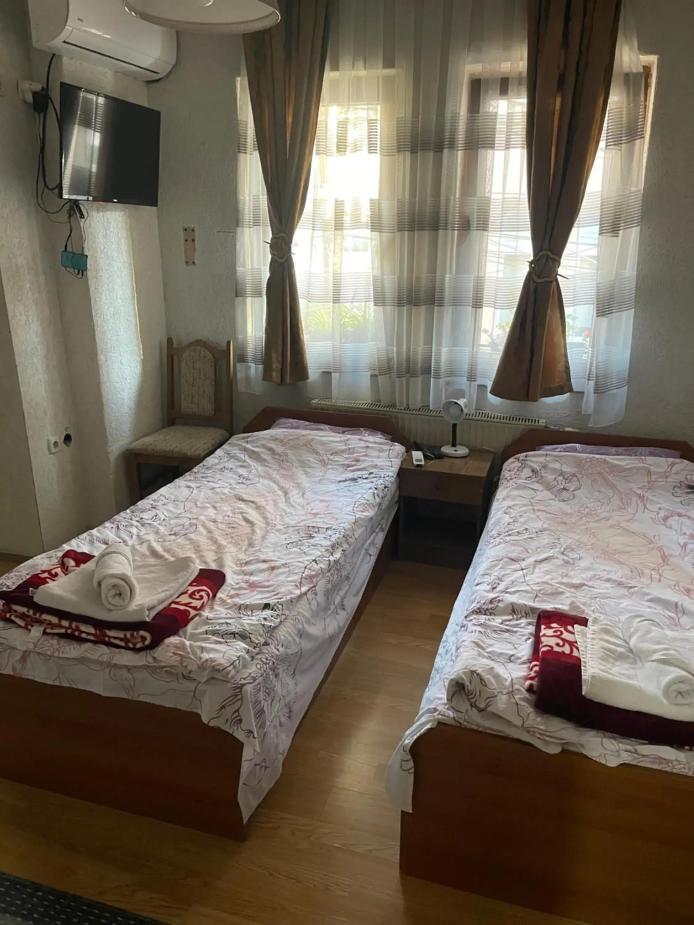 Budget Twin Room - single occupancy in Bujtina (Pension) Oltas Budget Twin Room - single occupancy in Bujtina (Pension) Oltas