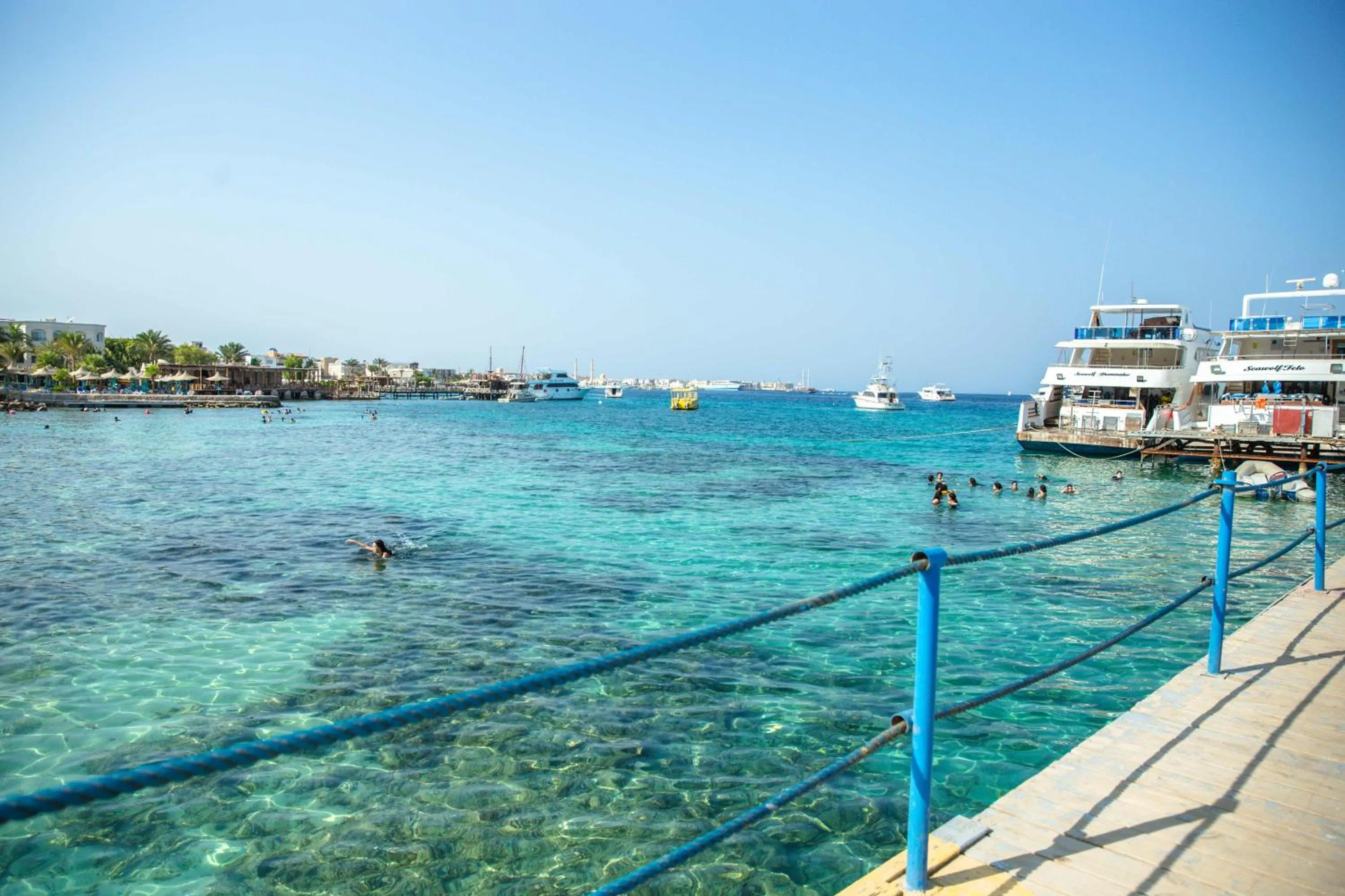 Beach in Redcon Suites