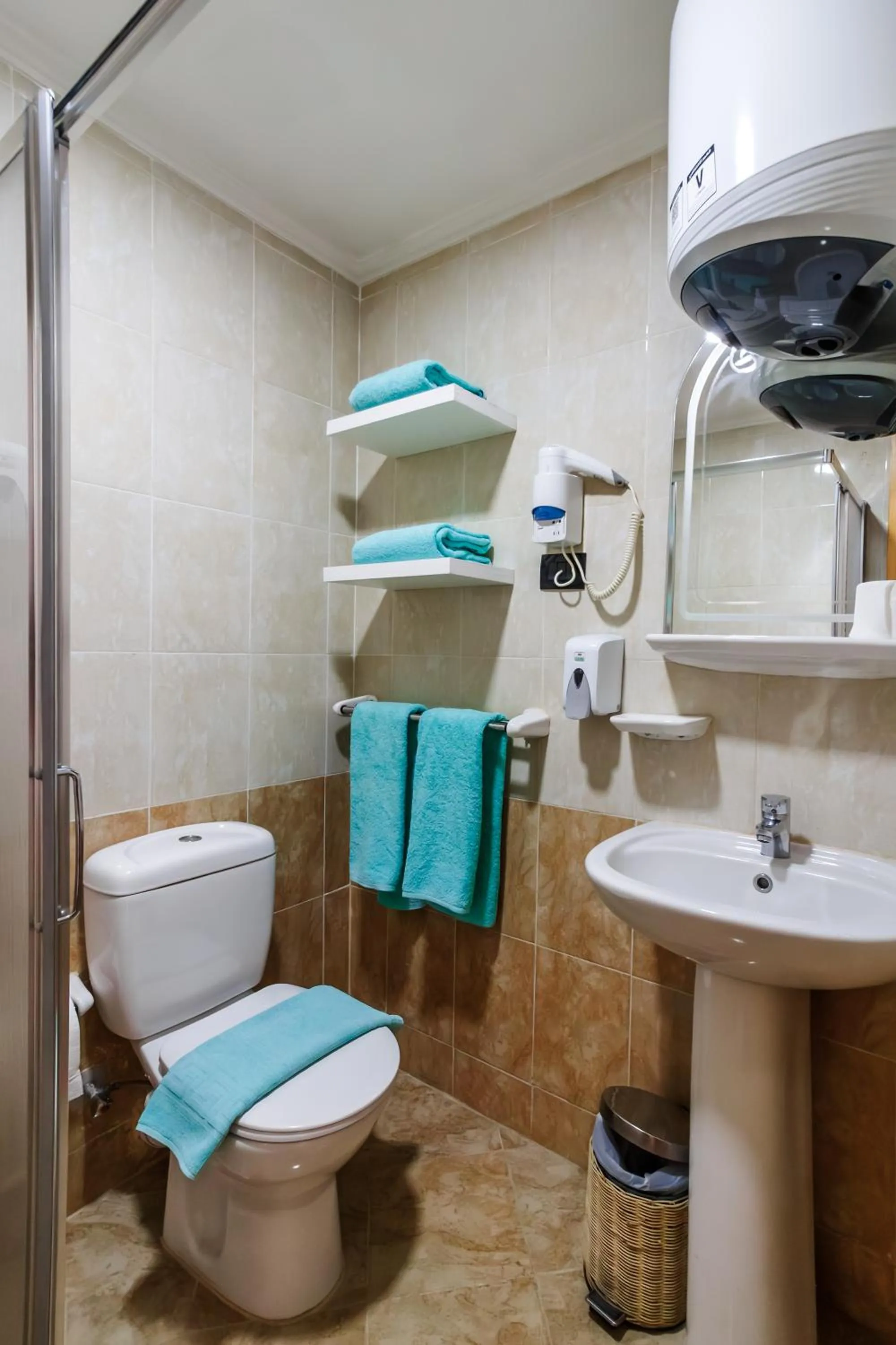 Shower in Redcon Suites