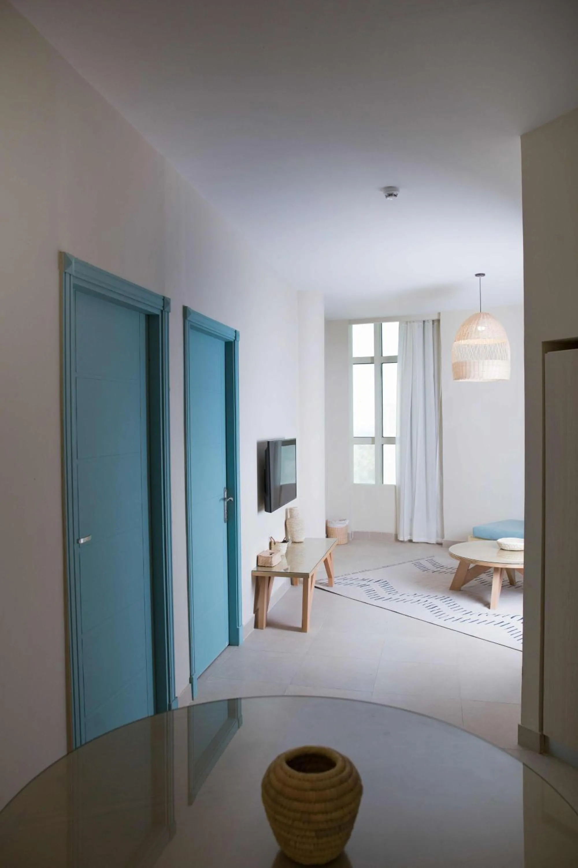 Living room, Bed in Redcon Suites