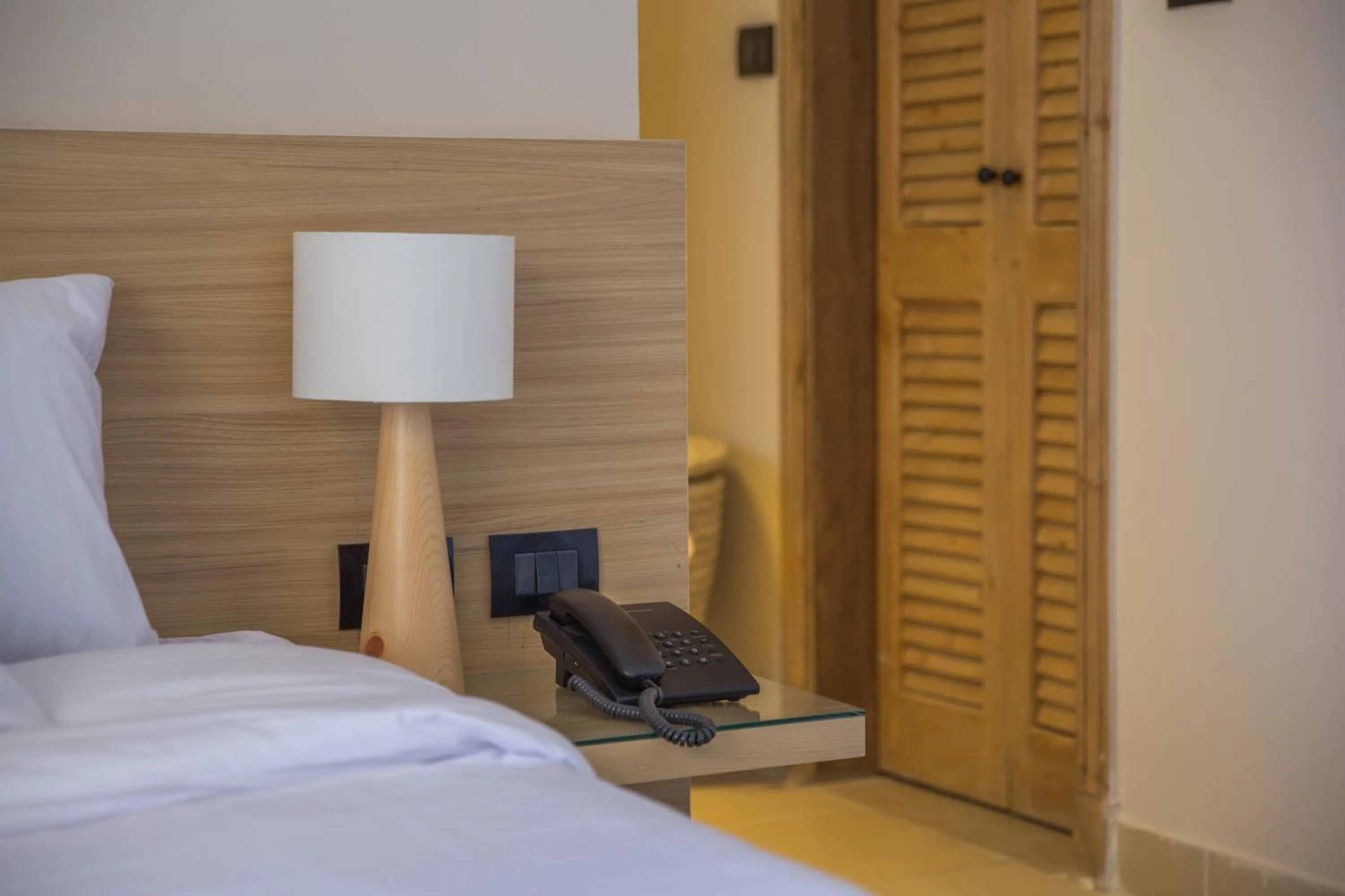 Bedroom, Bed in Redcon Suites