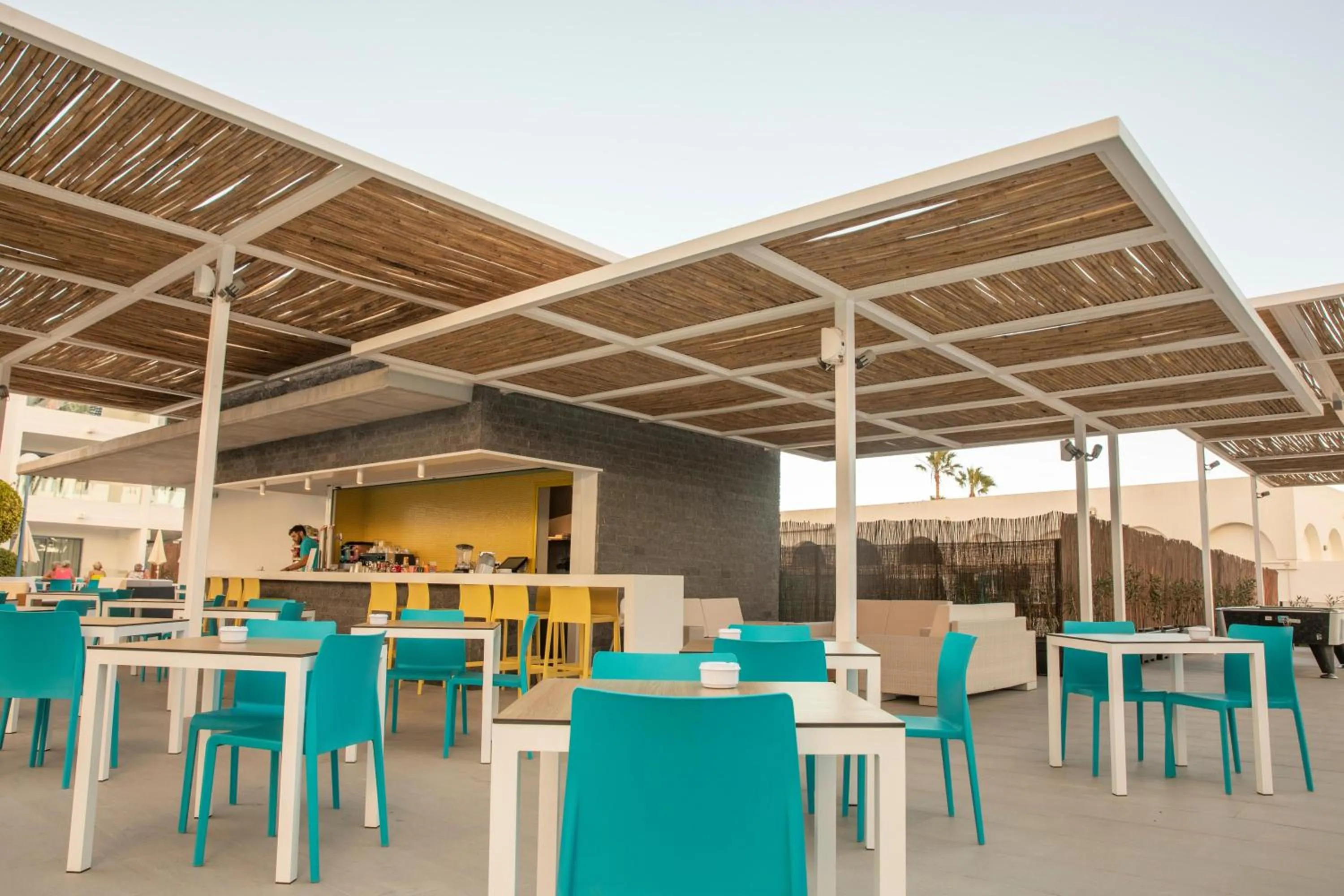 Lounge or bar in Oasis Lanz Beach Mate