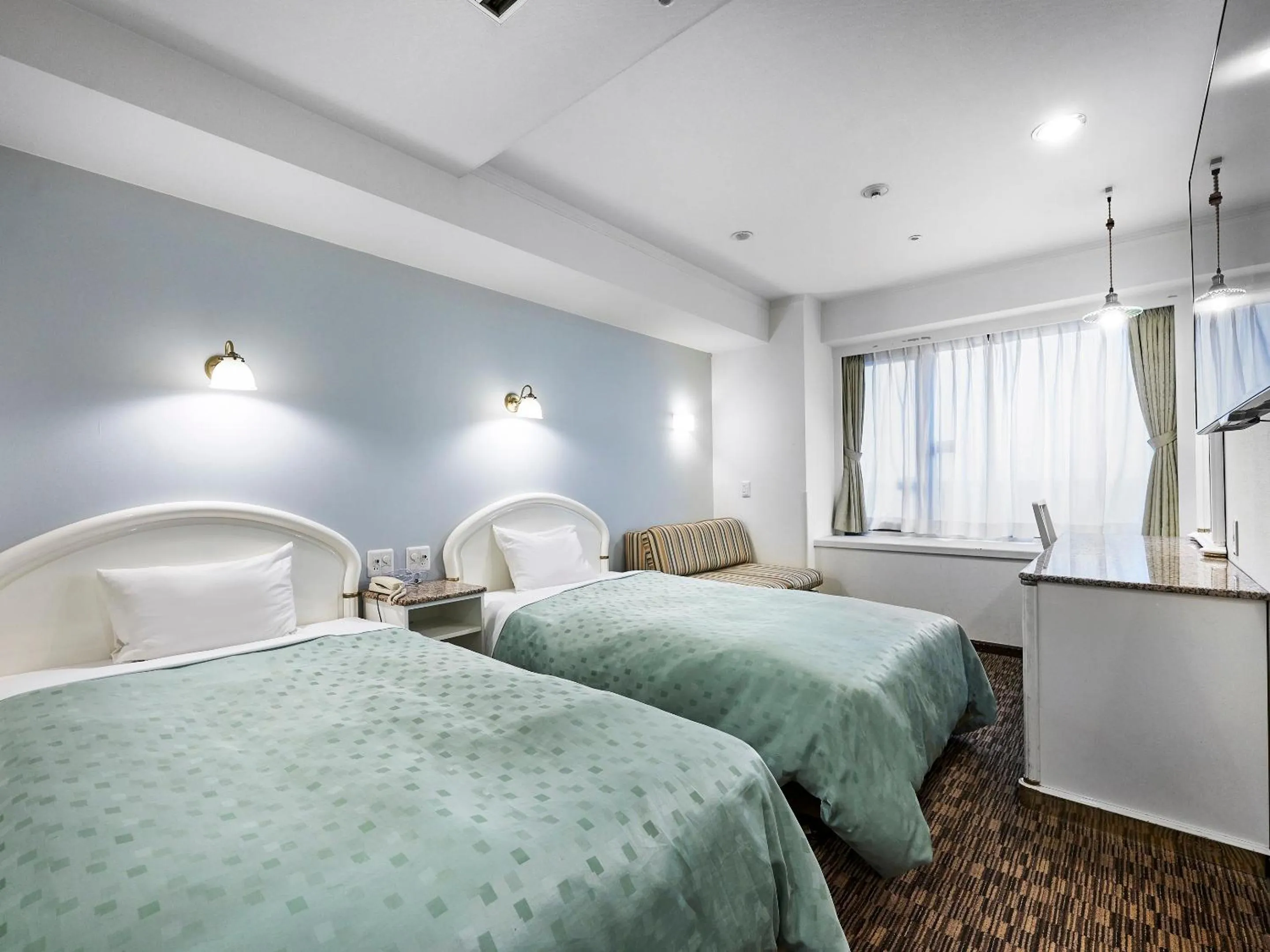 Photo of the whole room, Bed in Kobe Sannomiya Union Hotel