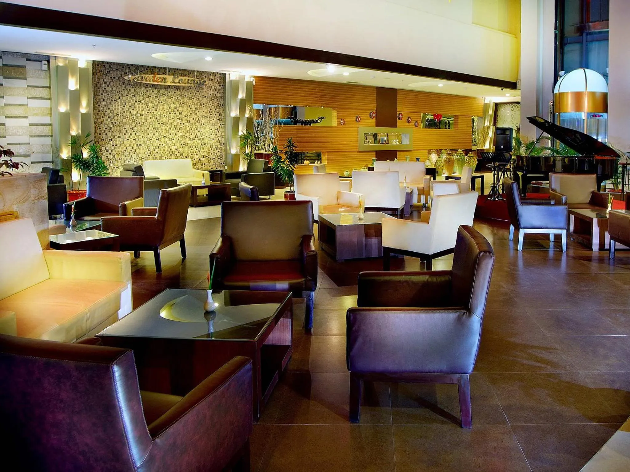 Lobby or reception in Aston Pontianak Hotel and Convention Center