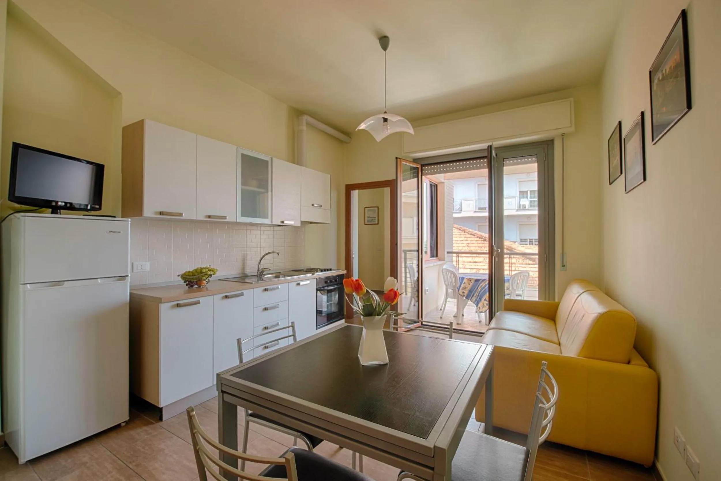 Dining area in Residence Palazzo Gasparroni