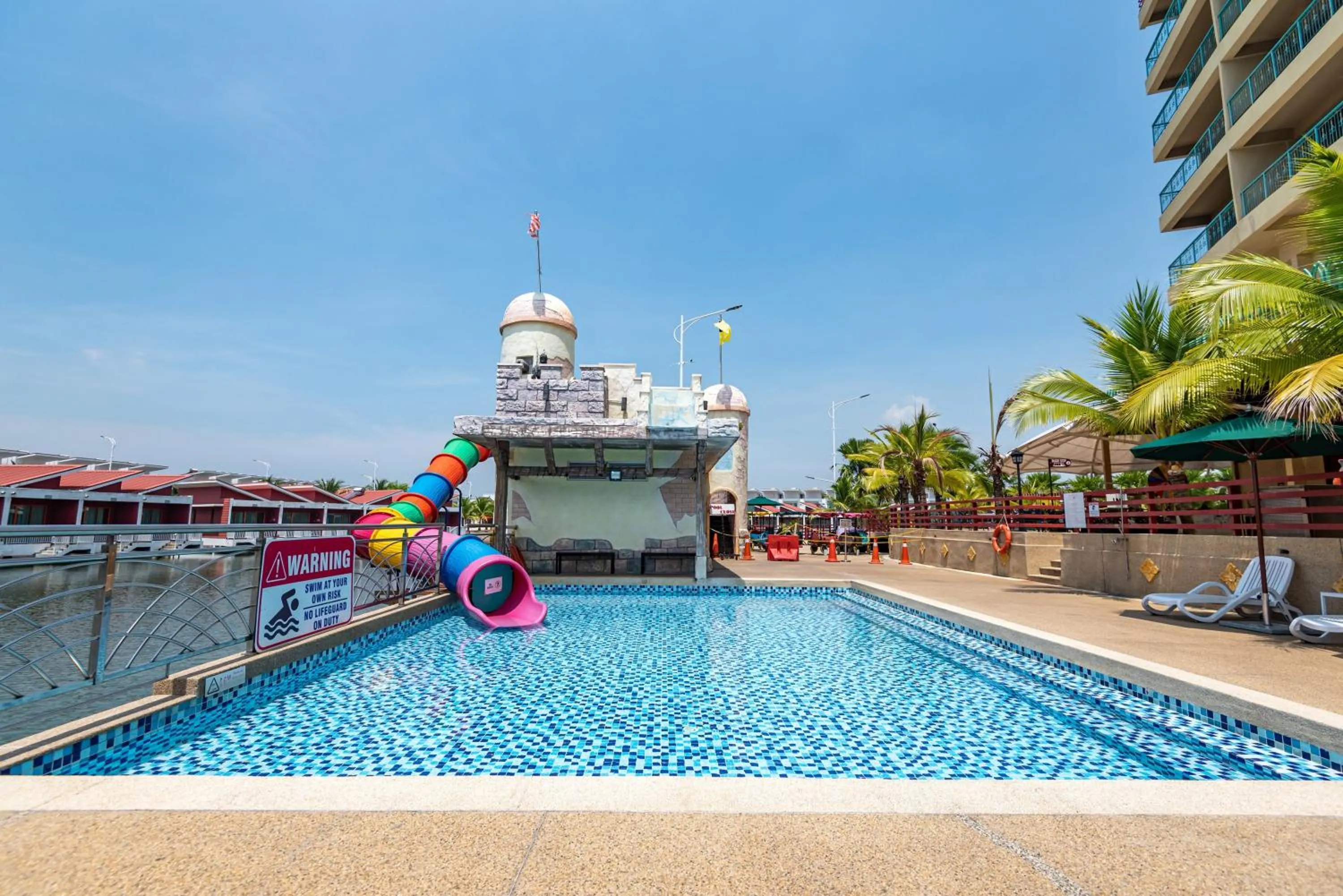Swimming pool in Tasik Villa International Resort