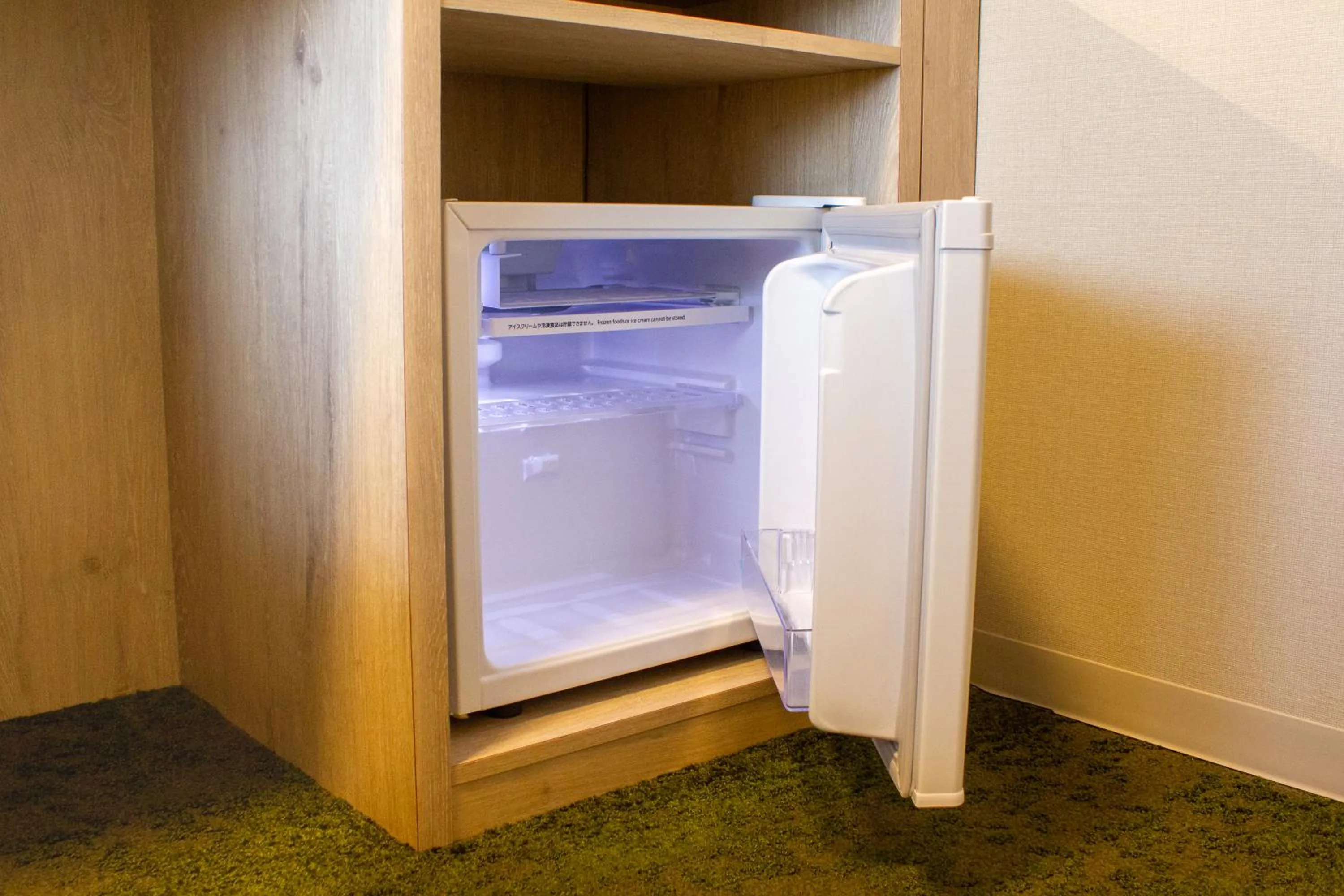 Photo of the whole room in Ours Inn Hankyu