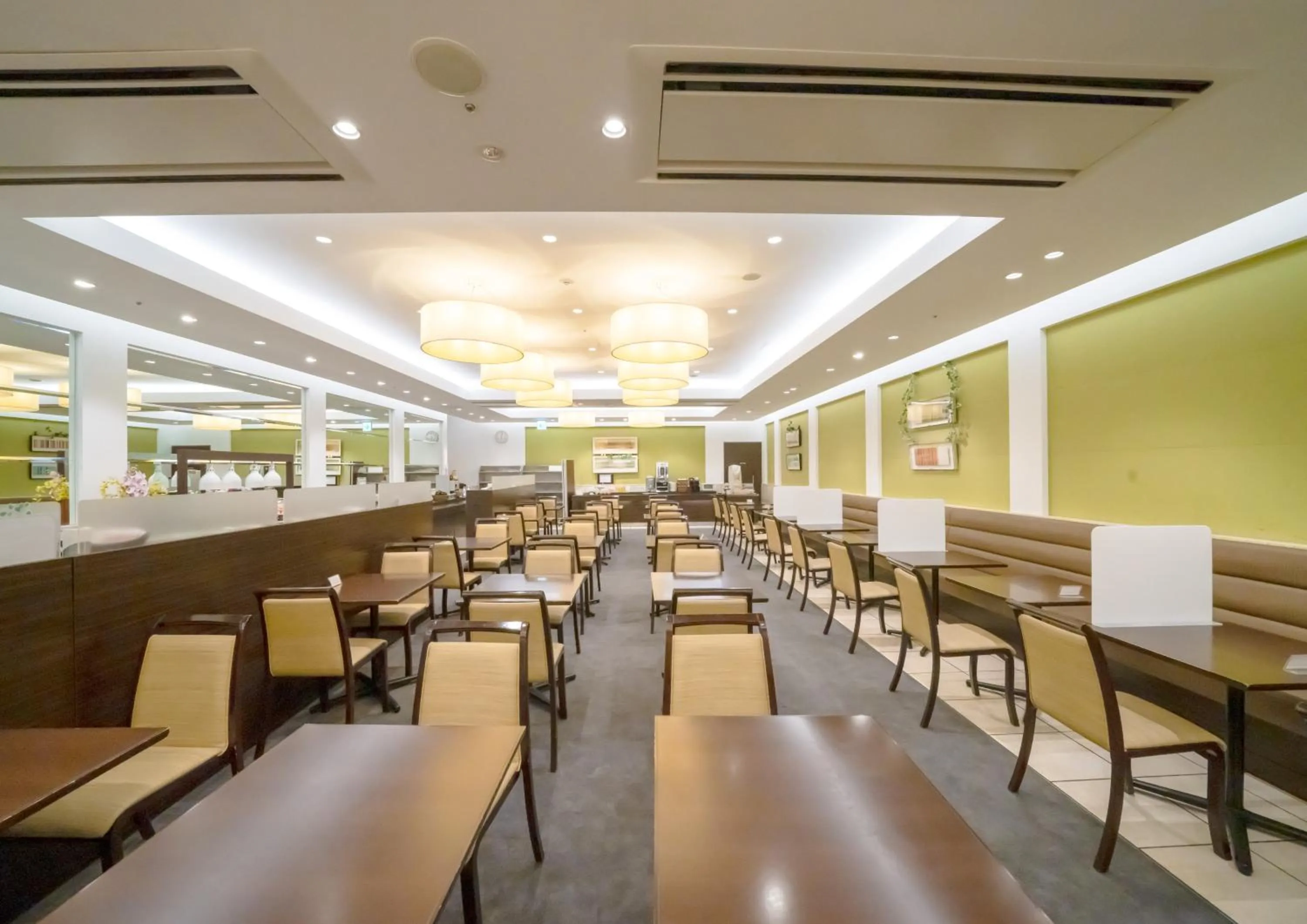 Restaurant/places to eat in Ours Inn Hankyu