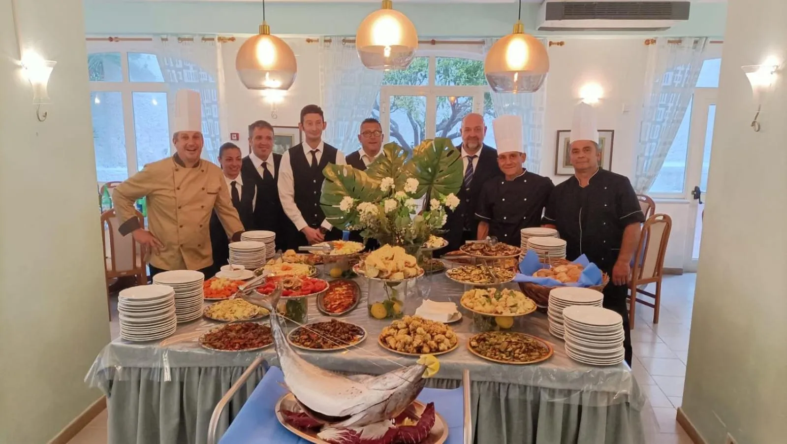 Restaurant/places to eat in Hotel Park Victoria