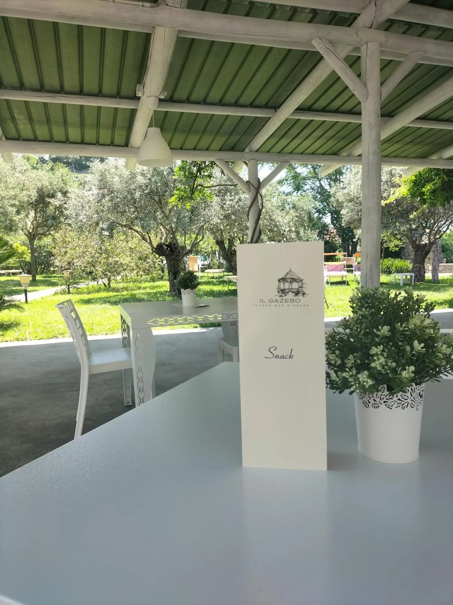 Restaurant/places to eat in Hotel Park Victoria