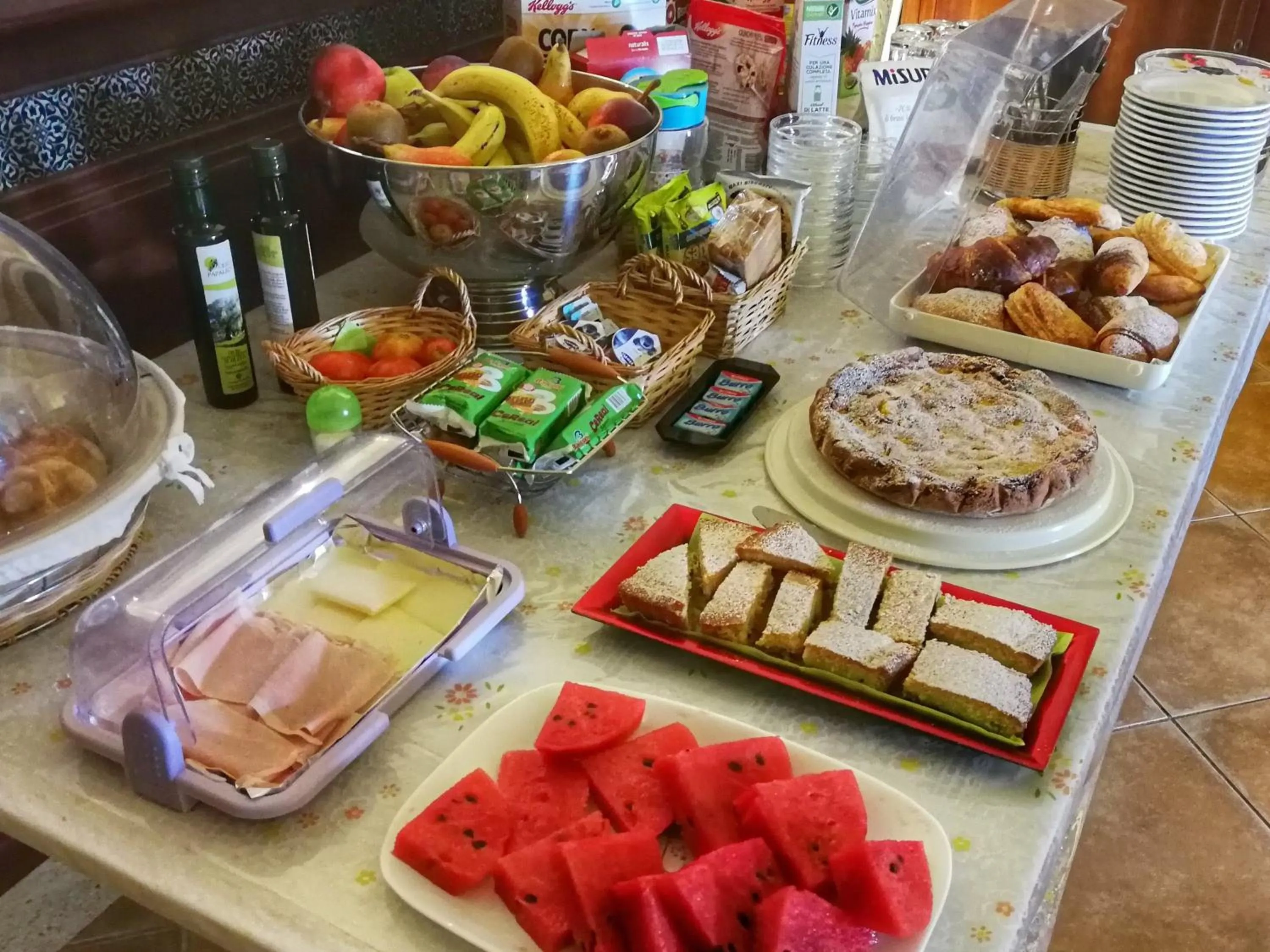 Breakfast in Villa Papaleo B&B