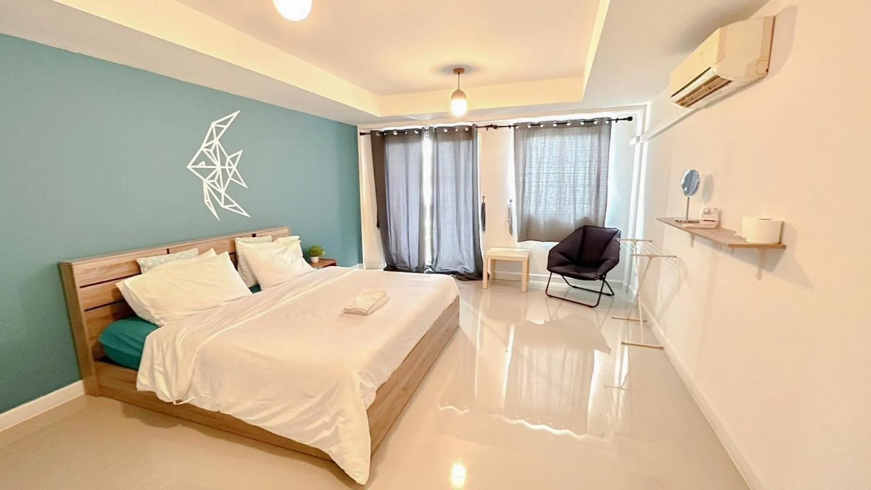 Bedroom, Bed in Turtle Rooms